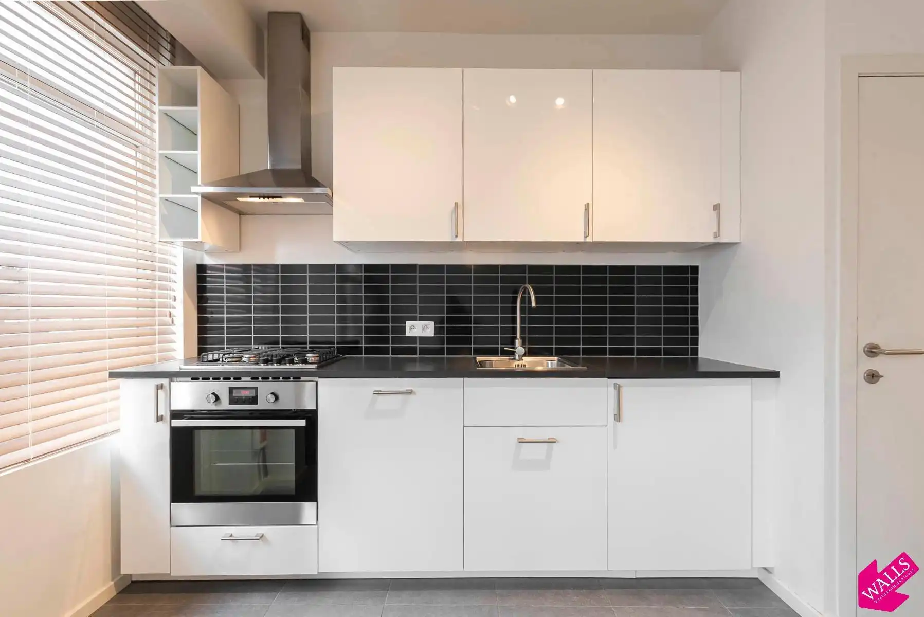 Prachtig gerenoveerd, ruim 1 slaapkamer appartement foto 4
