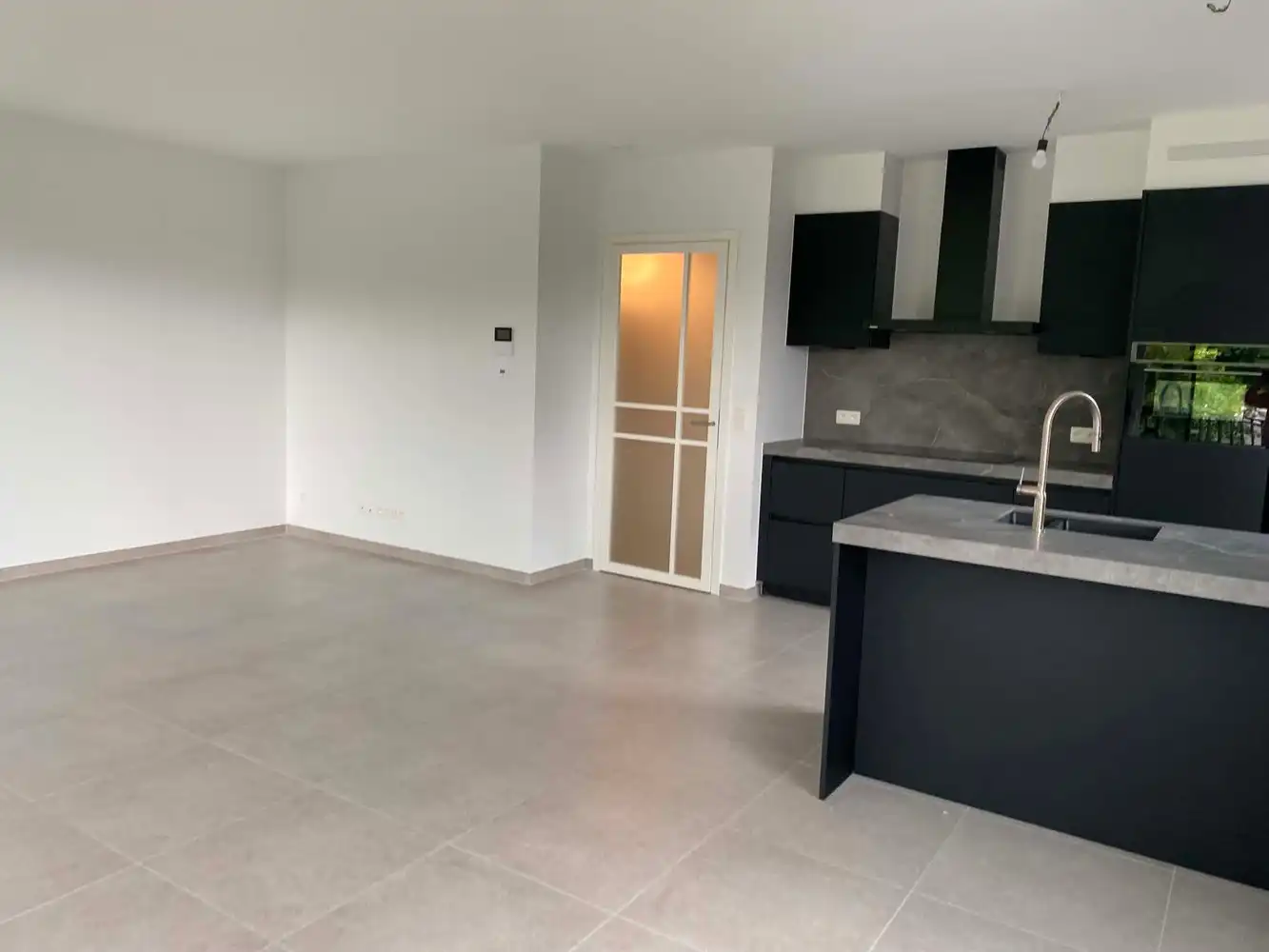 Te huur: volledig instapklaar, energiezuinig en modern appartement met 2 slaapkamers foto 6