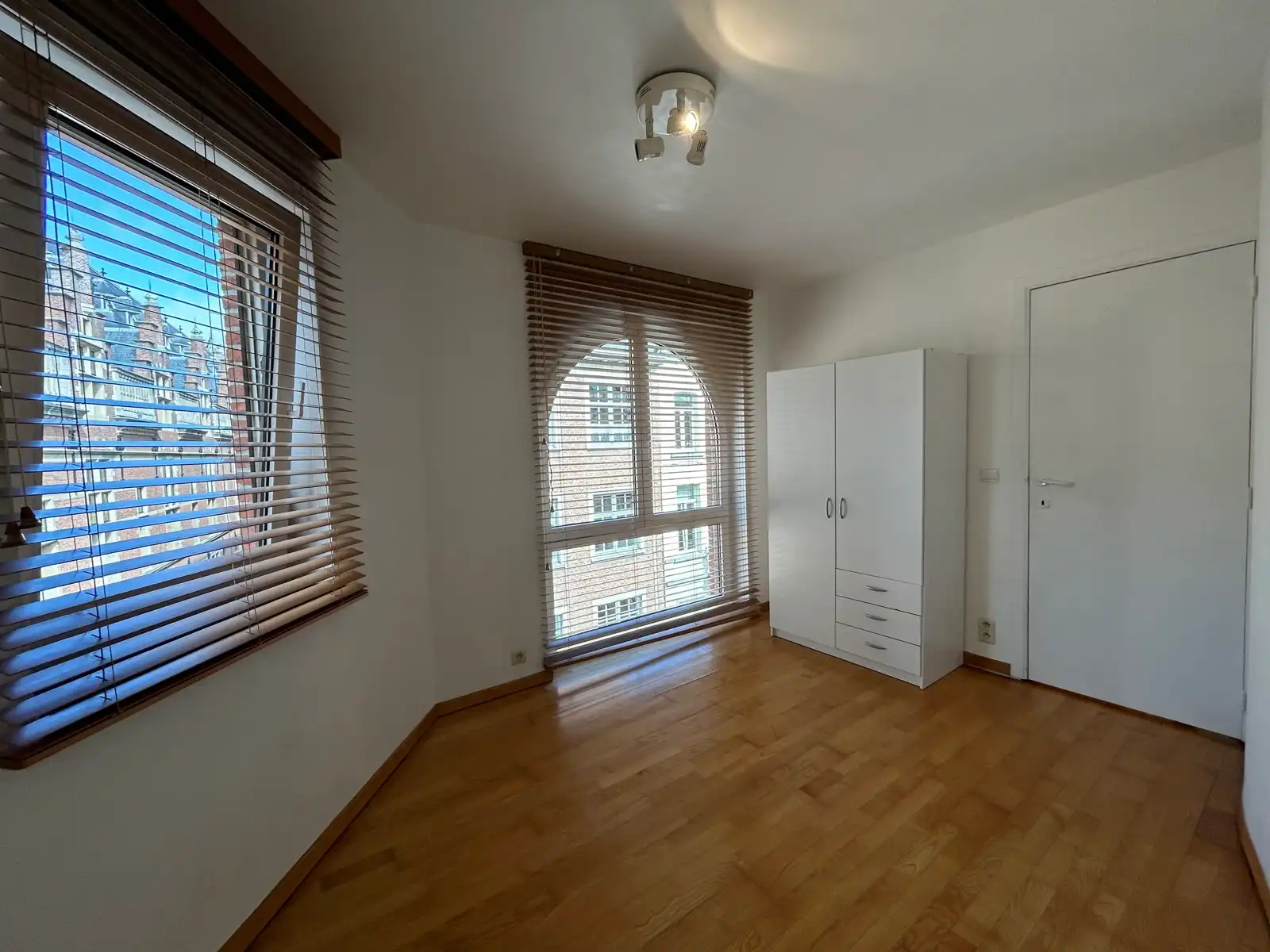 Lichtrijk bemeubeld appartement hartje Leuven!  foto 14