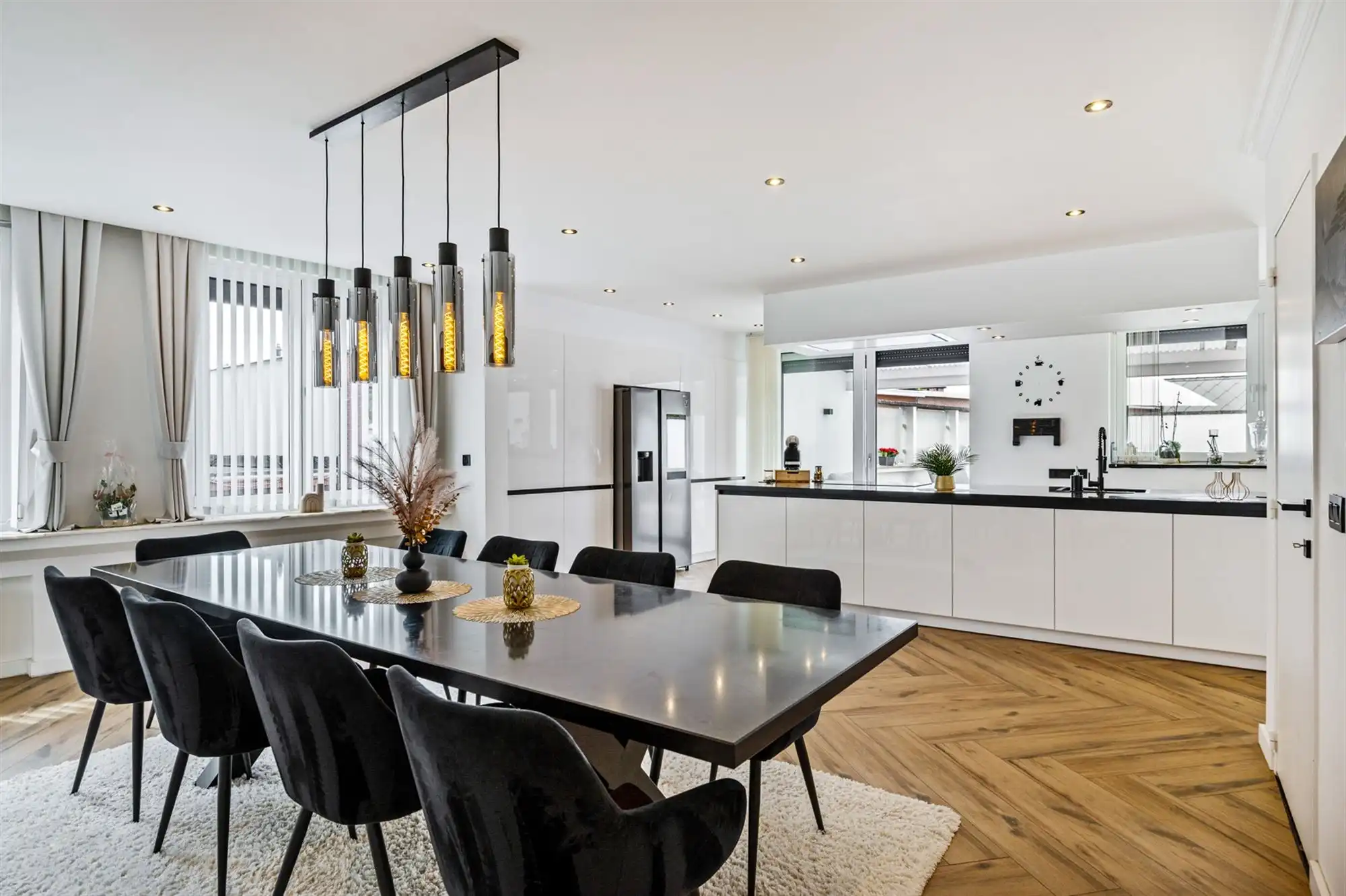 Prestigieuze woning met gelijkvloerse kangoeroewoning. foto 9