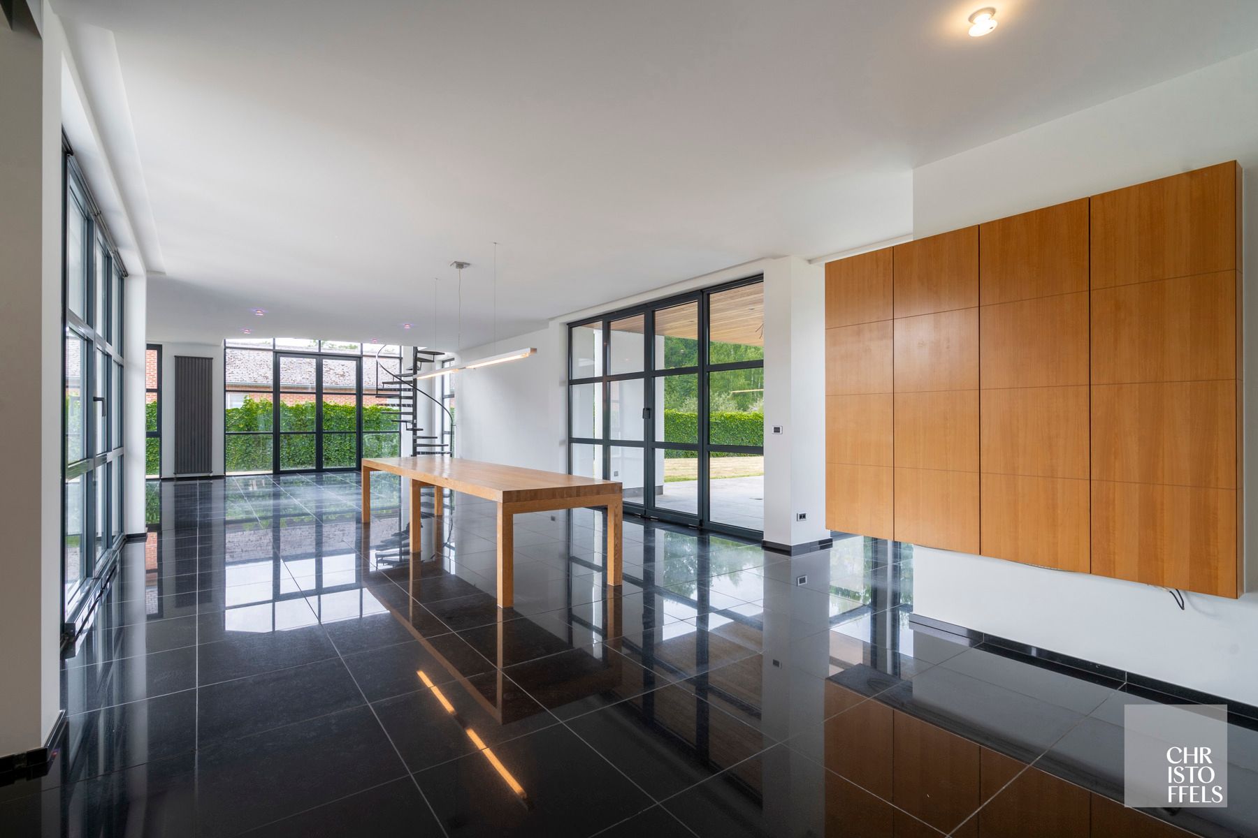 Tijdloze villa (405 m²) met zwembad, magazijn en weiland op 4.858 m²! foto 12