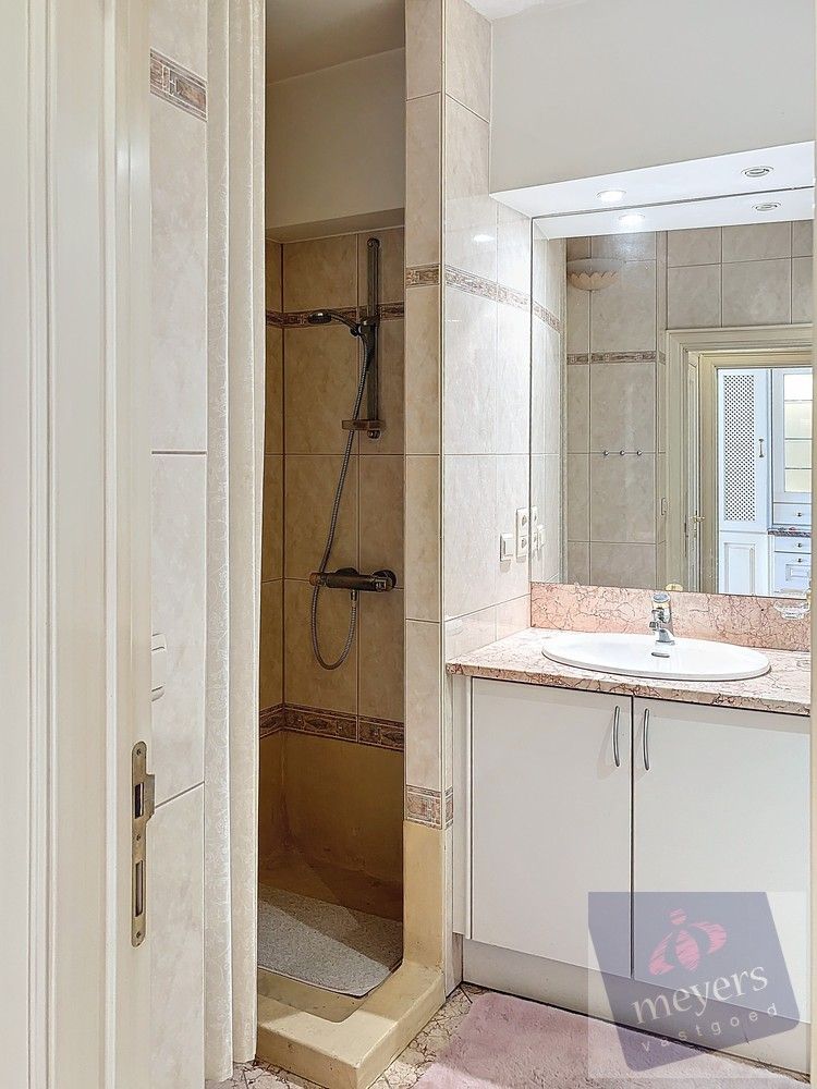 Unieke kans in hartje Hasselt – ruim appartement van 156 m² met optie tot opsplitsing foto 21