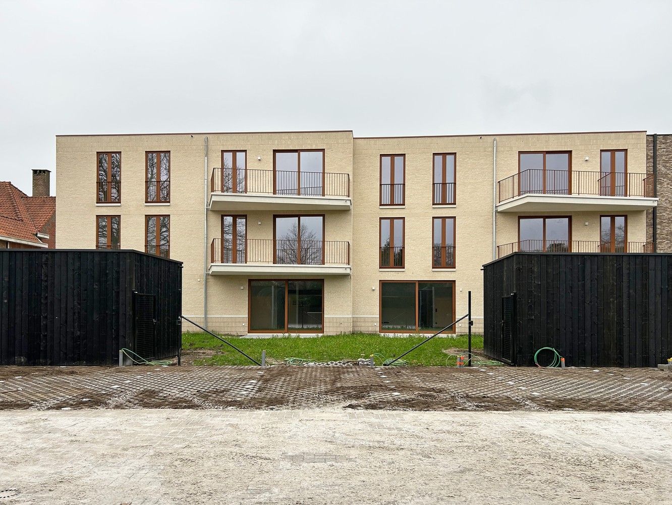 Lichtrijk en energiezuinig appartement met terras in Residentie Bo foto 16
