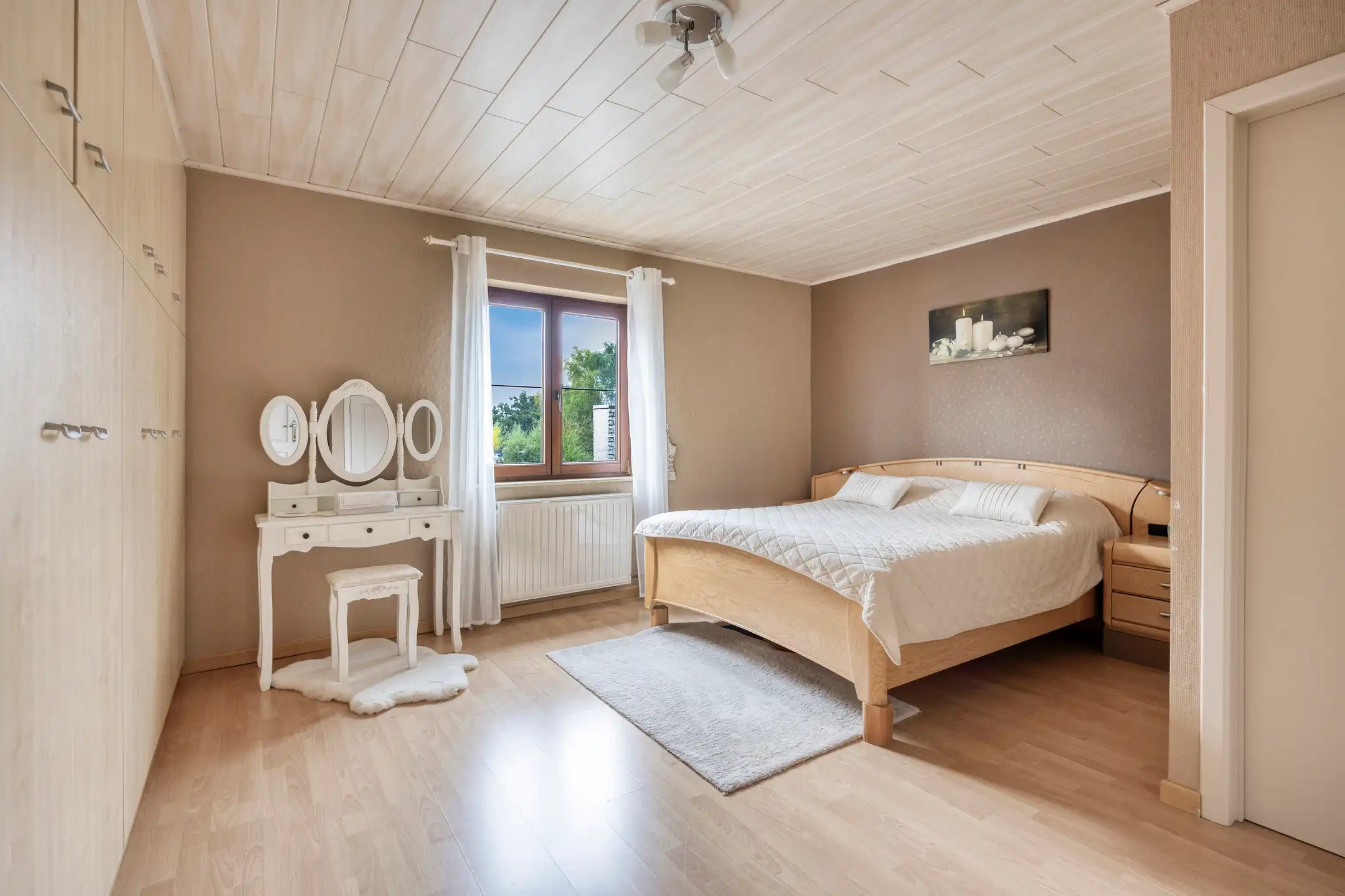Instapklare vrijstaande woning op ruim perceel foto 12