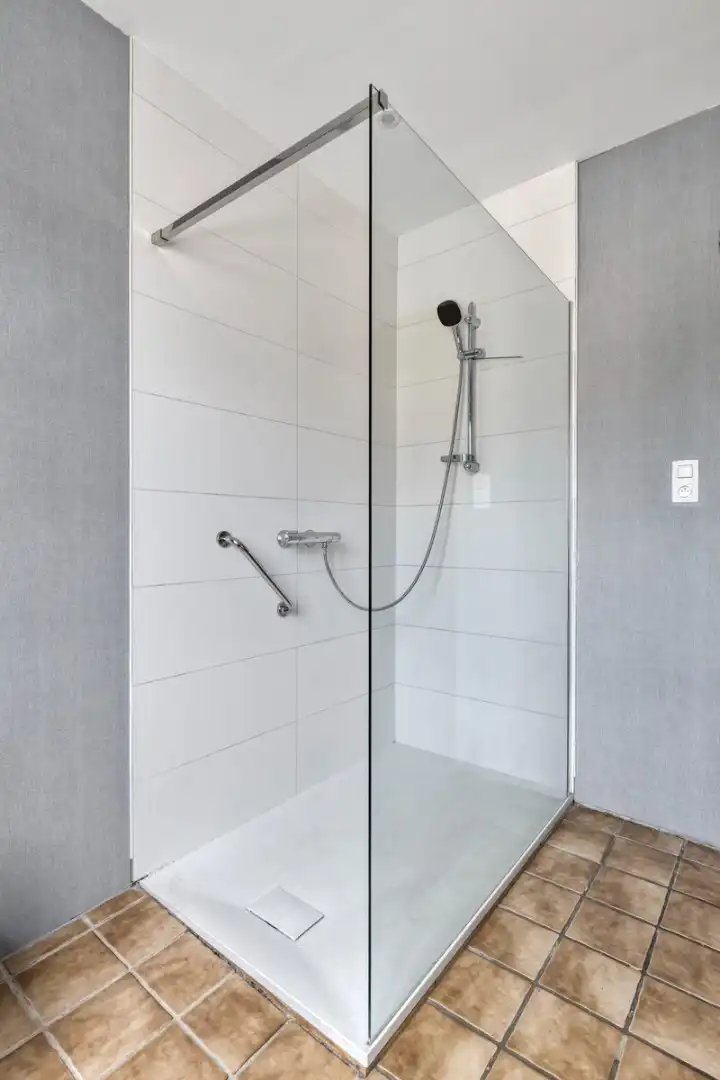 Goed gelegen rijwoning foto 11