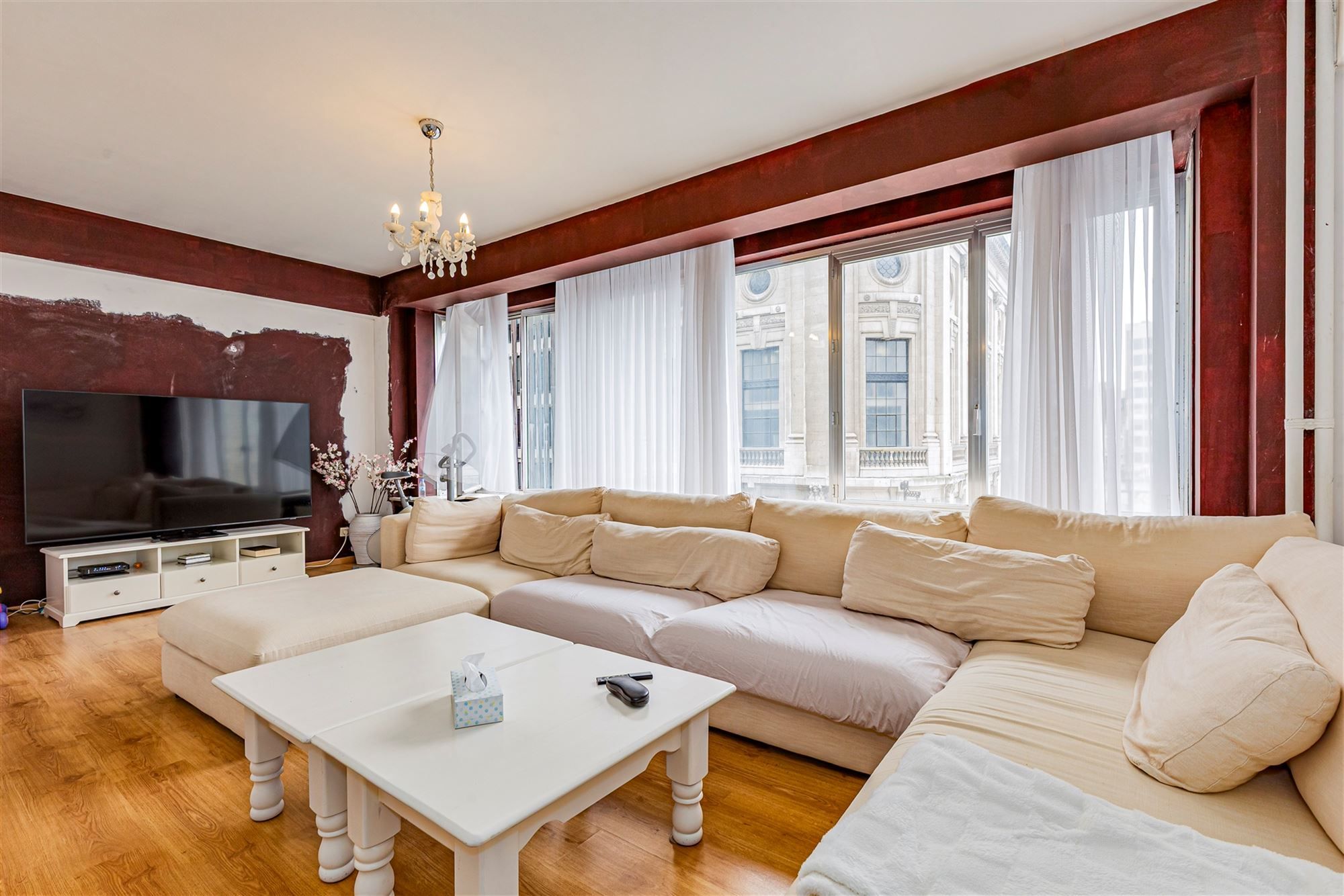 Zeer licht 3 slaapkamer appartement aan Rooseveltplaats en Opera foto 7
