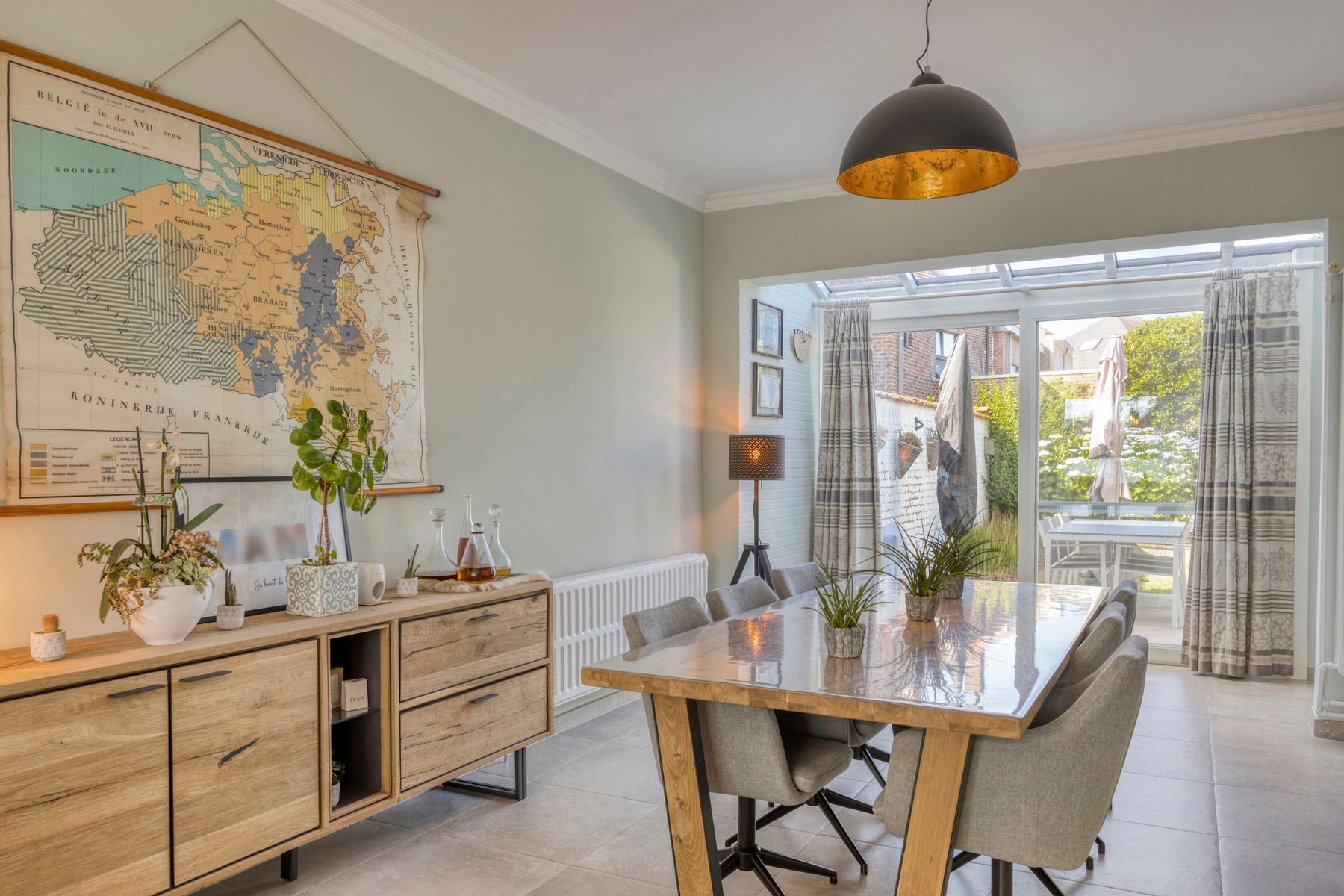 Instapklare woning met 3 slaapkamers, tuin en zonnepanelen! foto 6