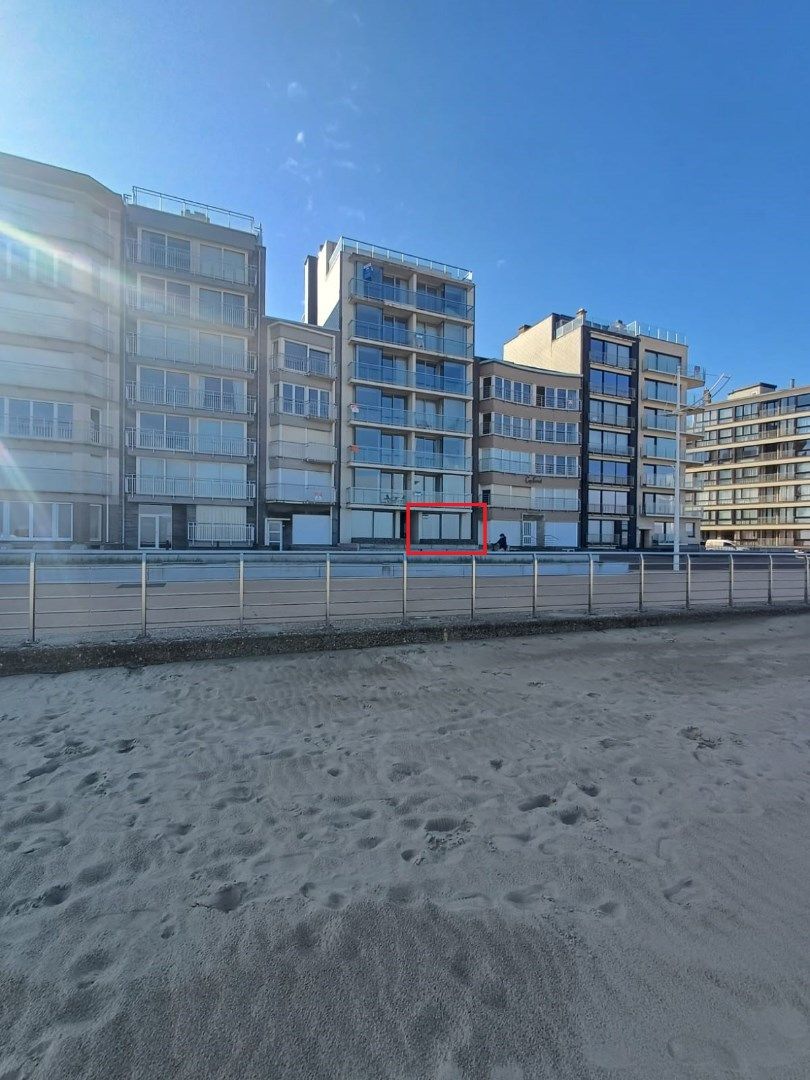 Te koop: stijlvol gelijkvloers appartement op de Zeedijk in Koksijde foto 16