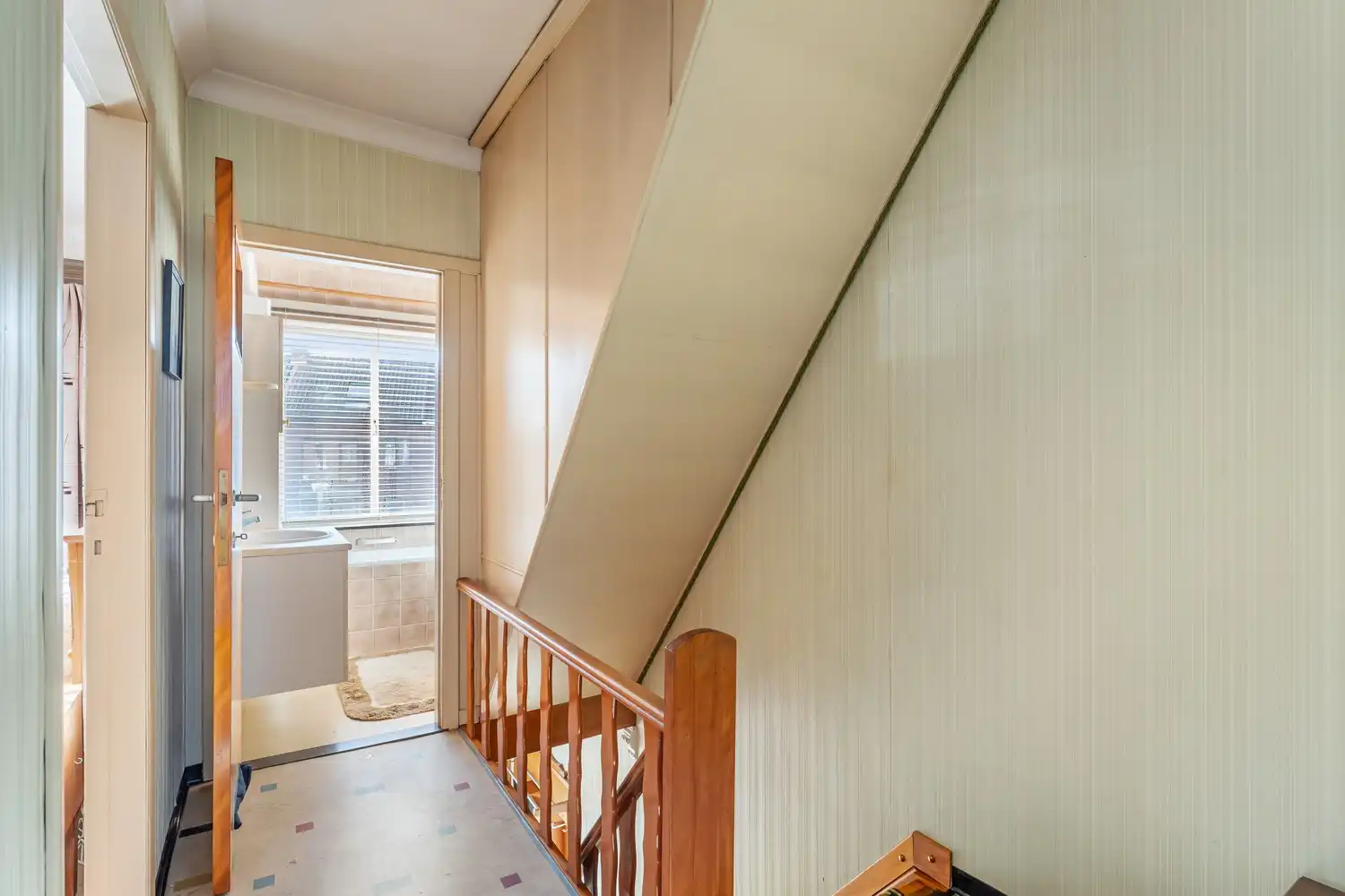 Charmante renovatiewoning op rustige toplocatie in Hasselt! foto 15
