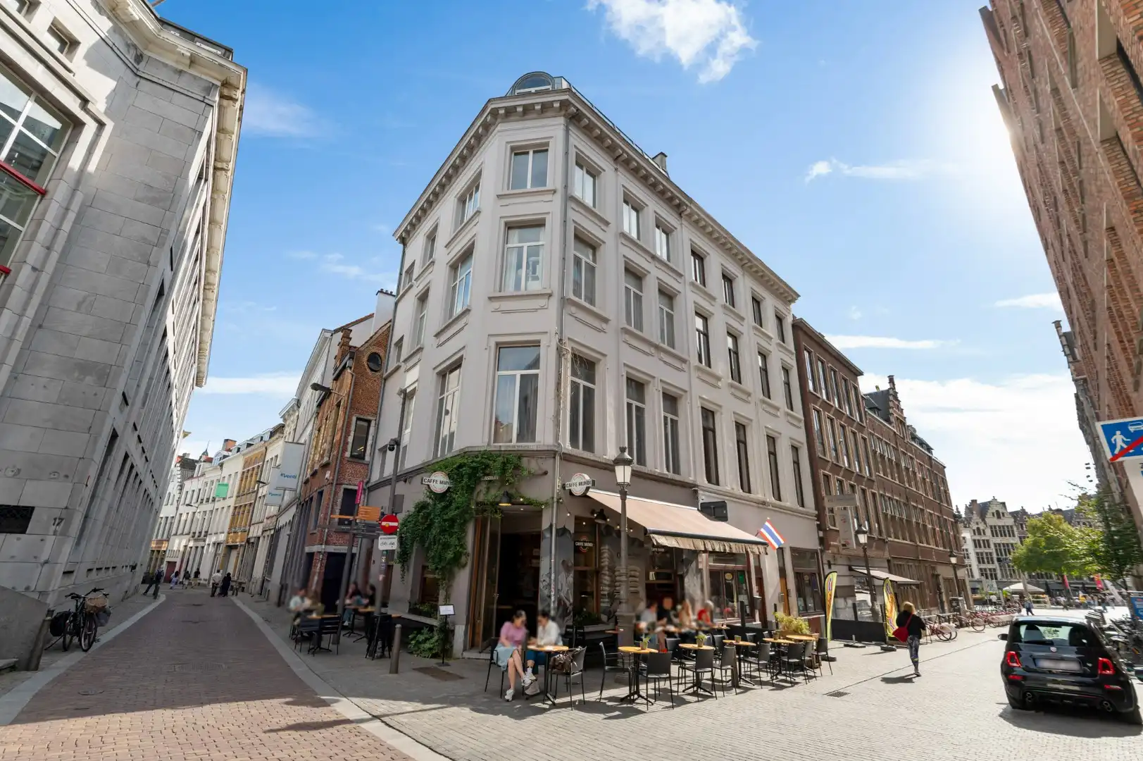 Oude Beurs 30-32 - Kantoorgebouw met Parking in Hartje Antwerpen foto 29