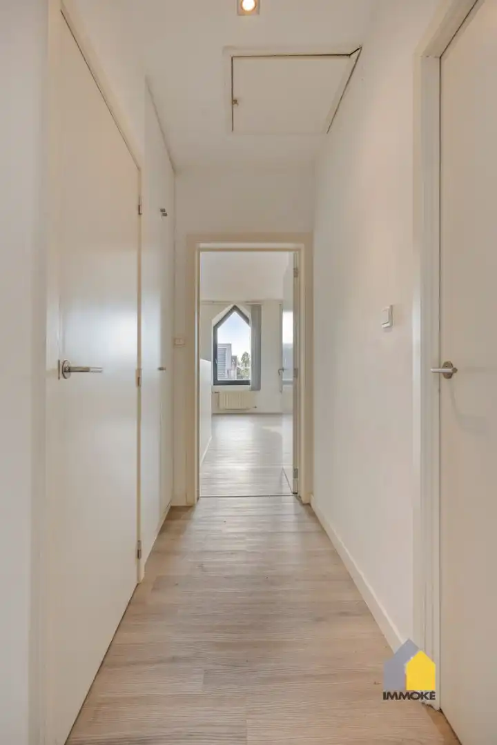 Modern appartement met 2 slpks en parking. foto 12