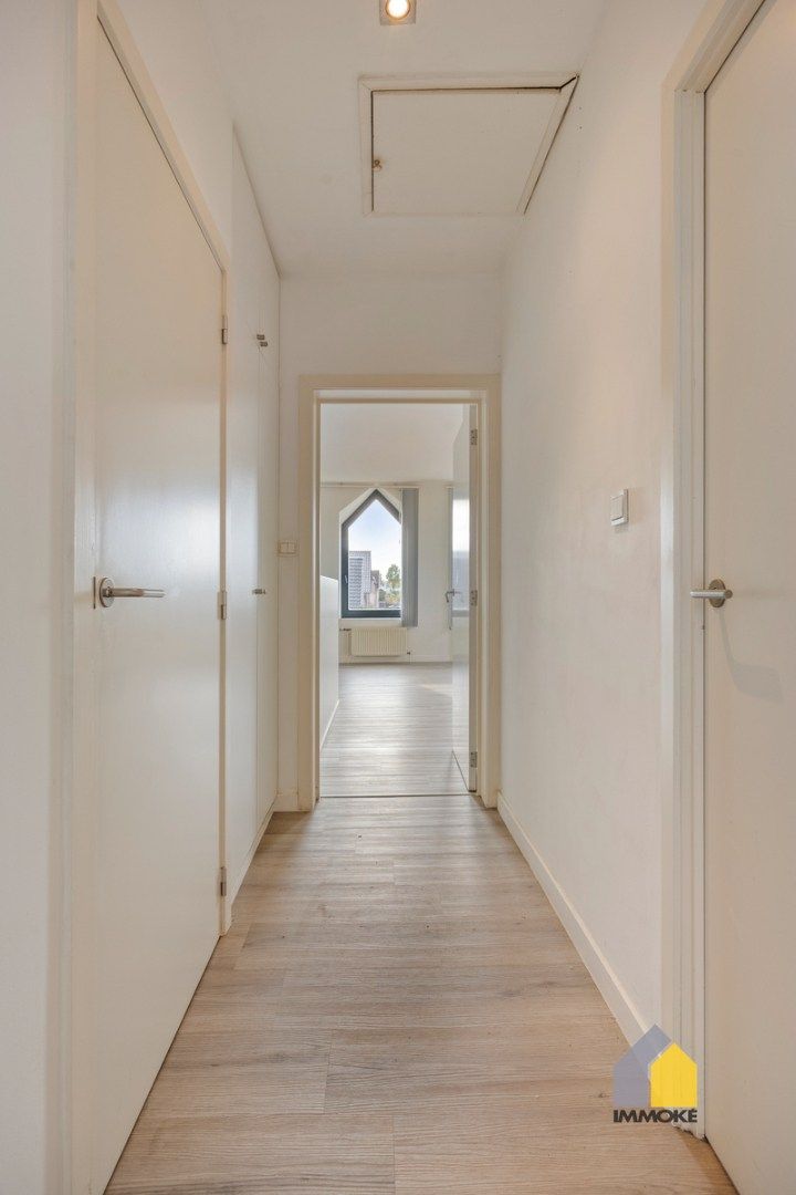 Modern appartement met 2 slpks en parking. foto 12