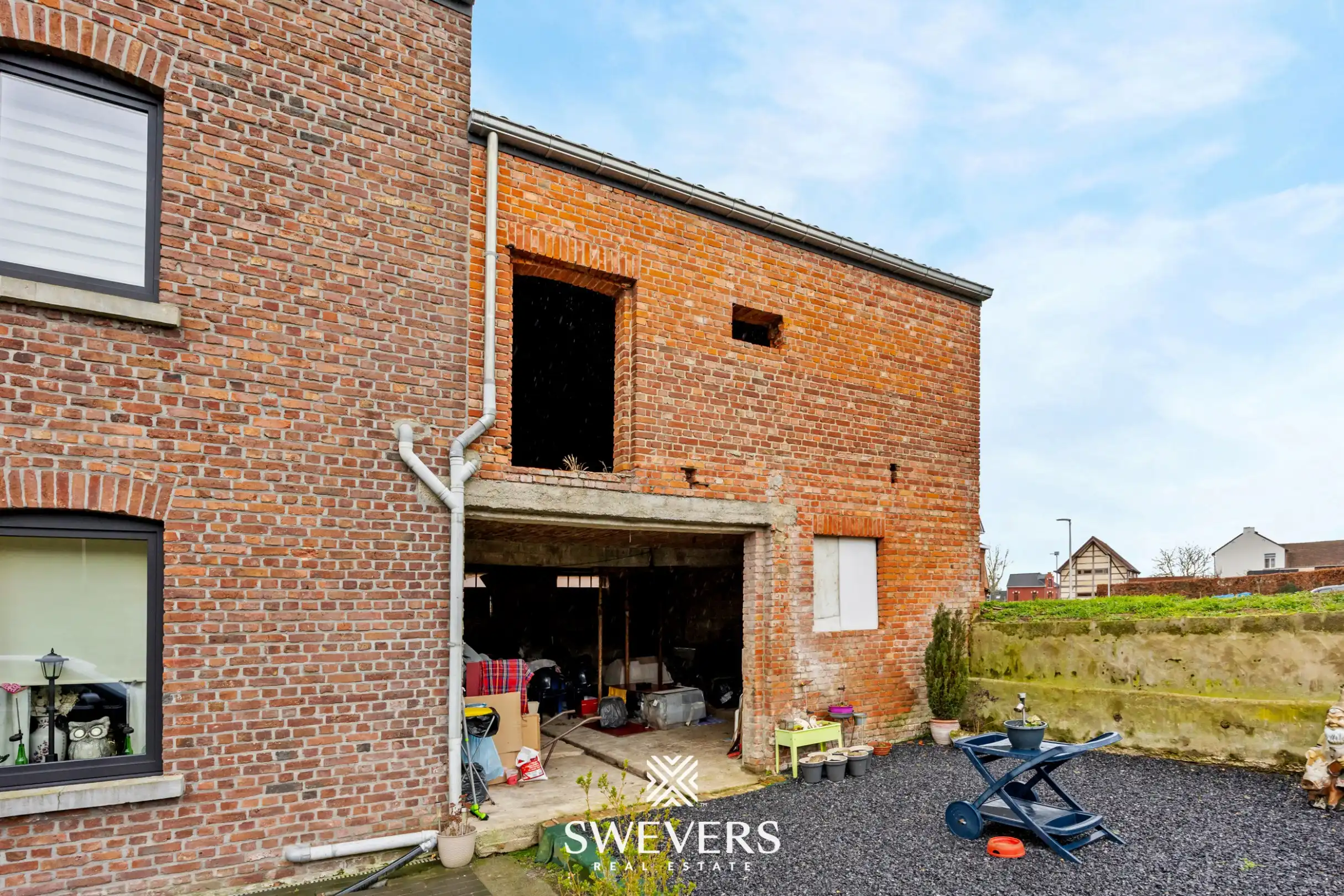 Vrijstaande woning met zeer veel potentieel foto 19