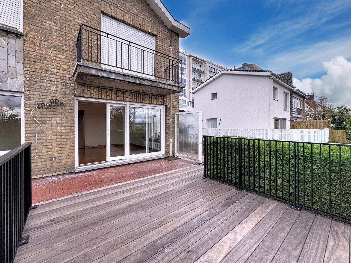 Ruime woning met 3 slaapkamers en garage foto 16