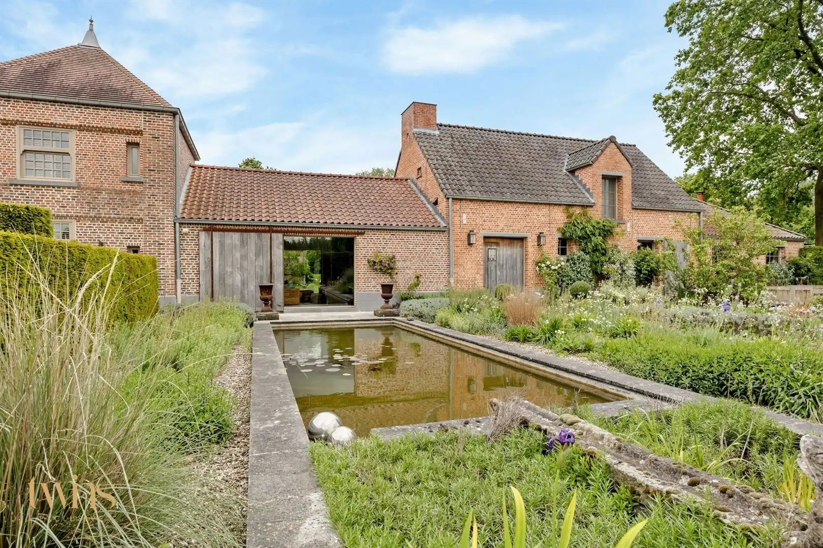 Exclusief wonen in de geliefde gerenoveerde Patershoeve te Buggenhout  foto 7