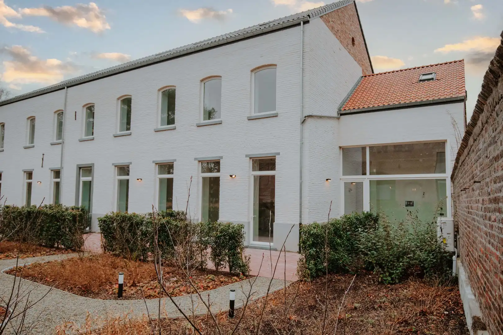 Ruime loftwoning met drie slaapkamers (verkoop onder registratierechten, 2% mogelijk) foto 2