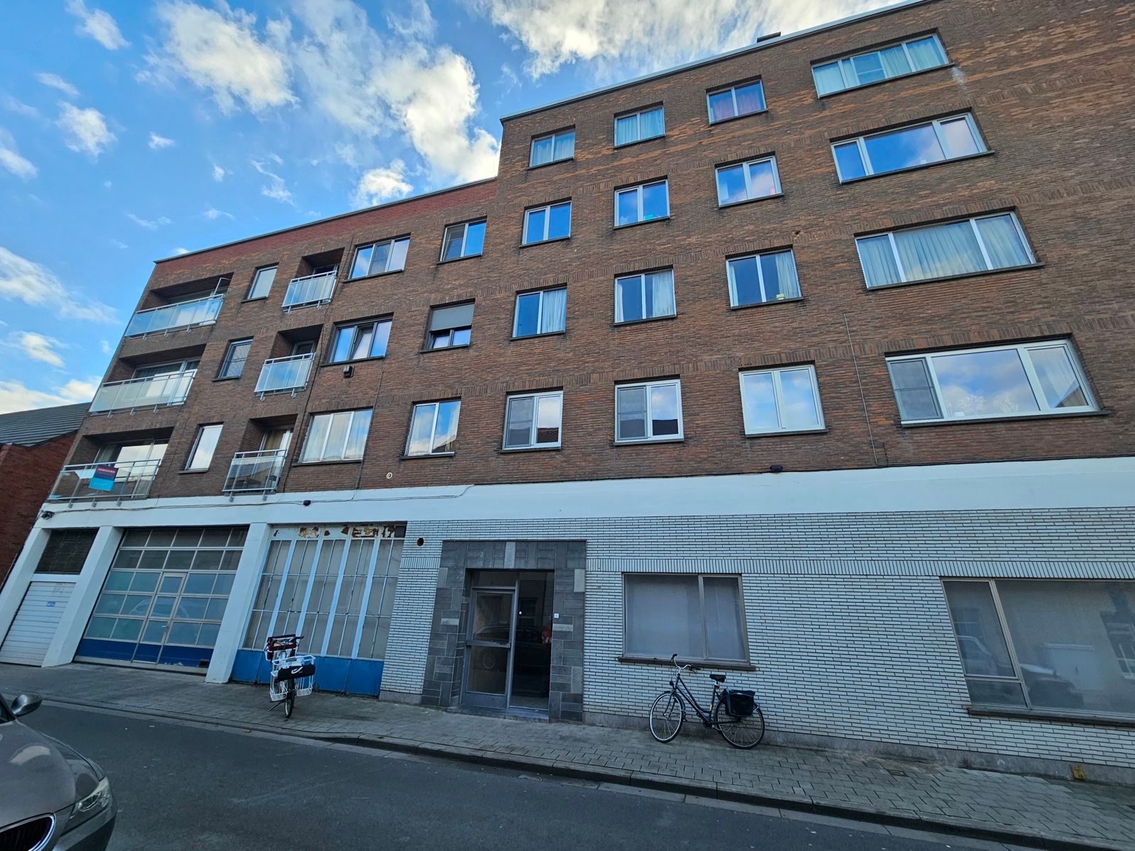 Centraal gelegen appartement met autostandplaats! foto 10