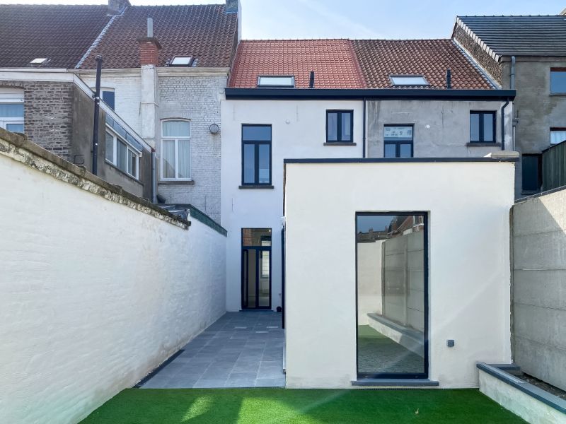 PRACHTIG GERENOVEERDE WONING OP TOPLOCATIE! foto 9