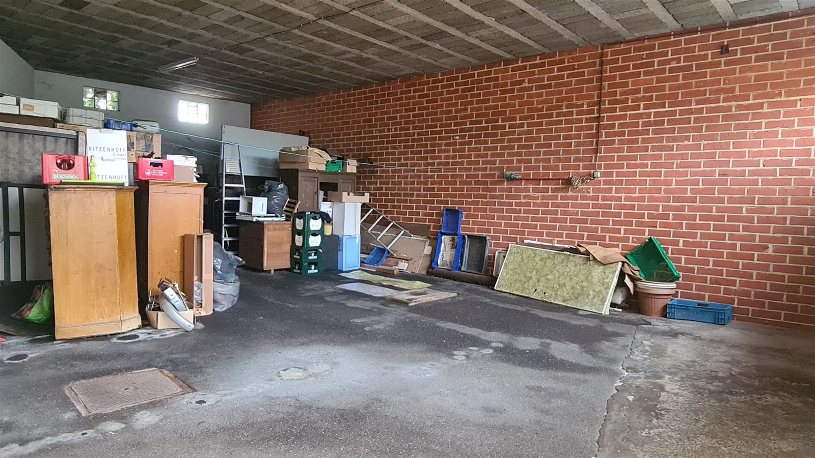 Te renoveren duowoonst met grote garage foto 8