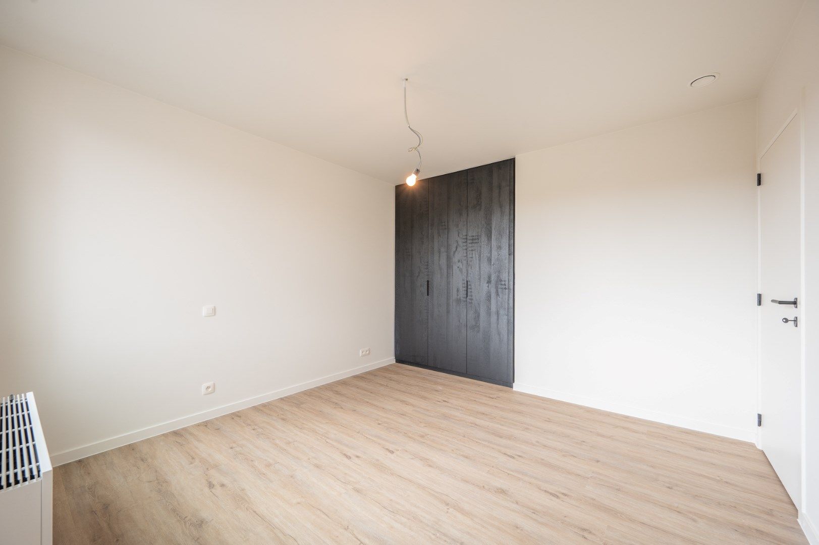 Prachtig afgewerkte woning, zeer rustig gelegen nabij het centrum foto 6