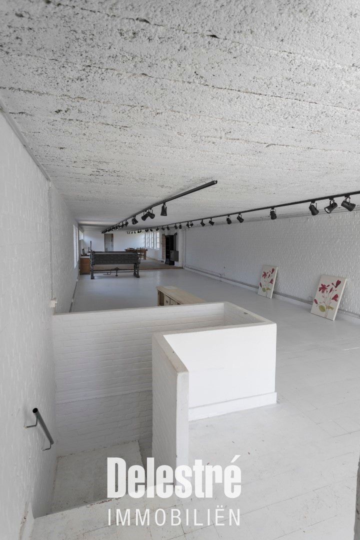 ** IN OPTIE ** LOFTVIBES 750 M2 LEO DE BETHUNELAAN.  foto 13