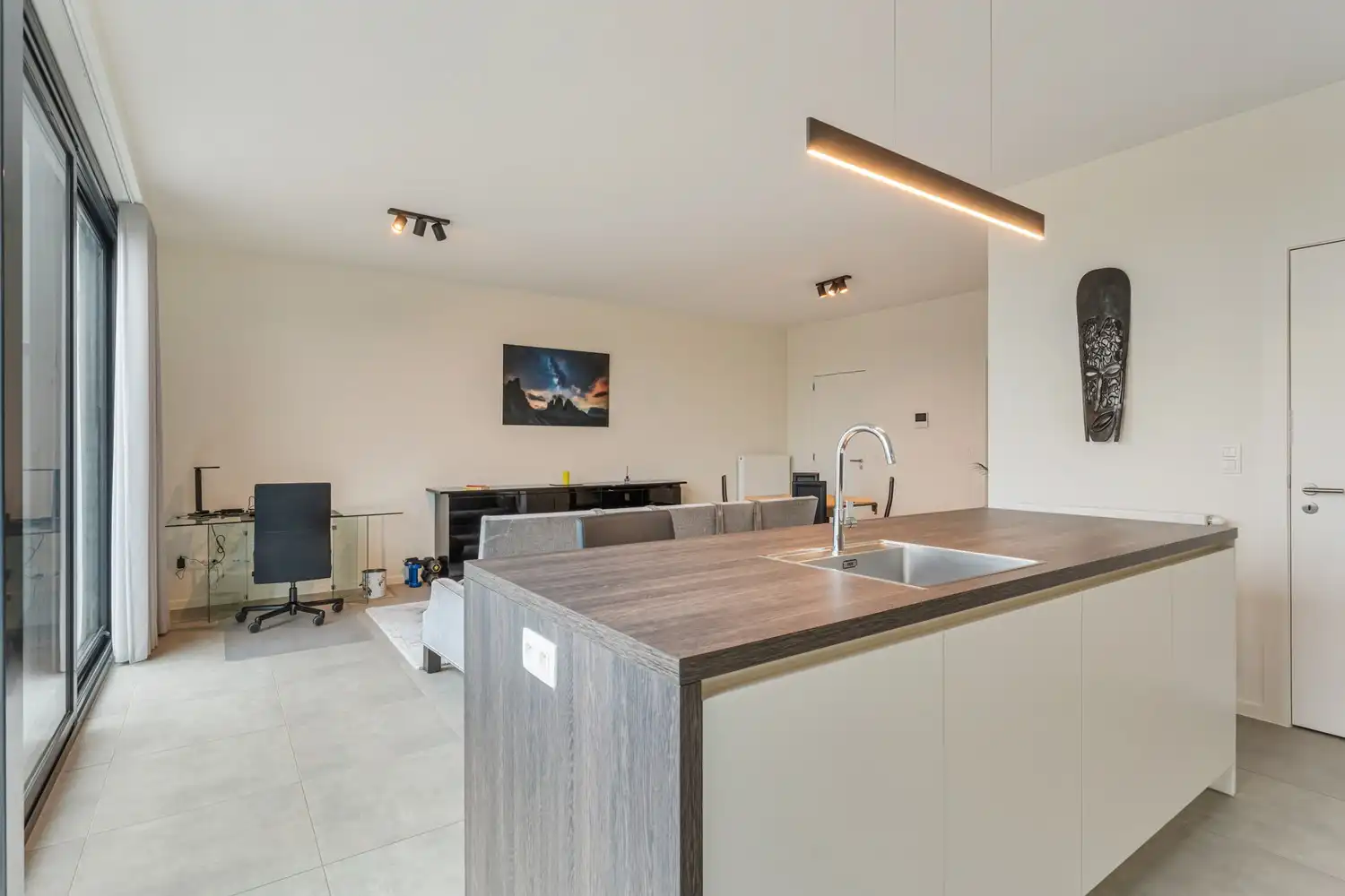 Recent en energiezuinig(A-label) appartement met 2 slaapkamers, 2 autostaanplaatsen, een ruim terras en een private berging te Korbeek-Lo! foto 14