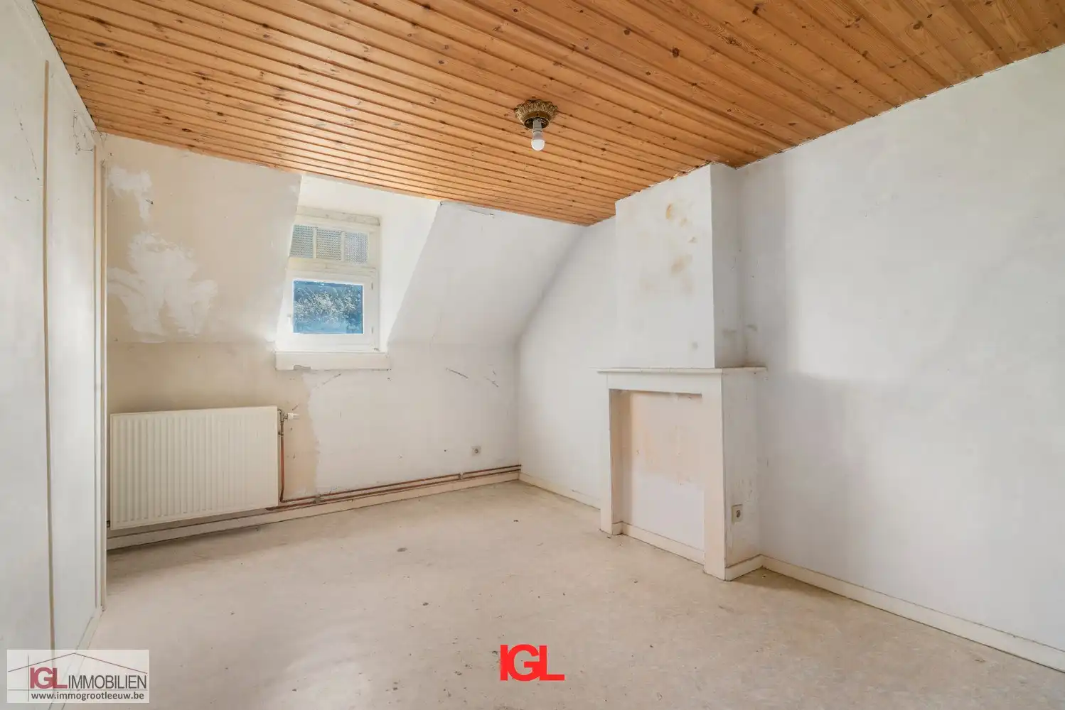 Te renoveren driegevel tegenover Beukenbos foto 11