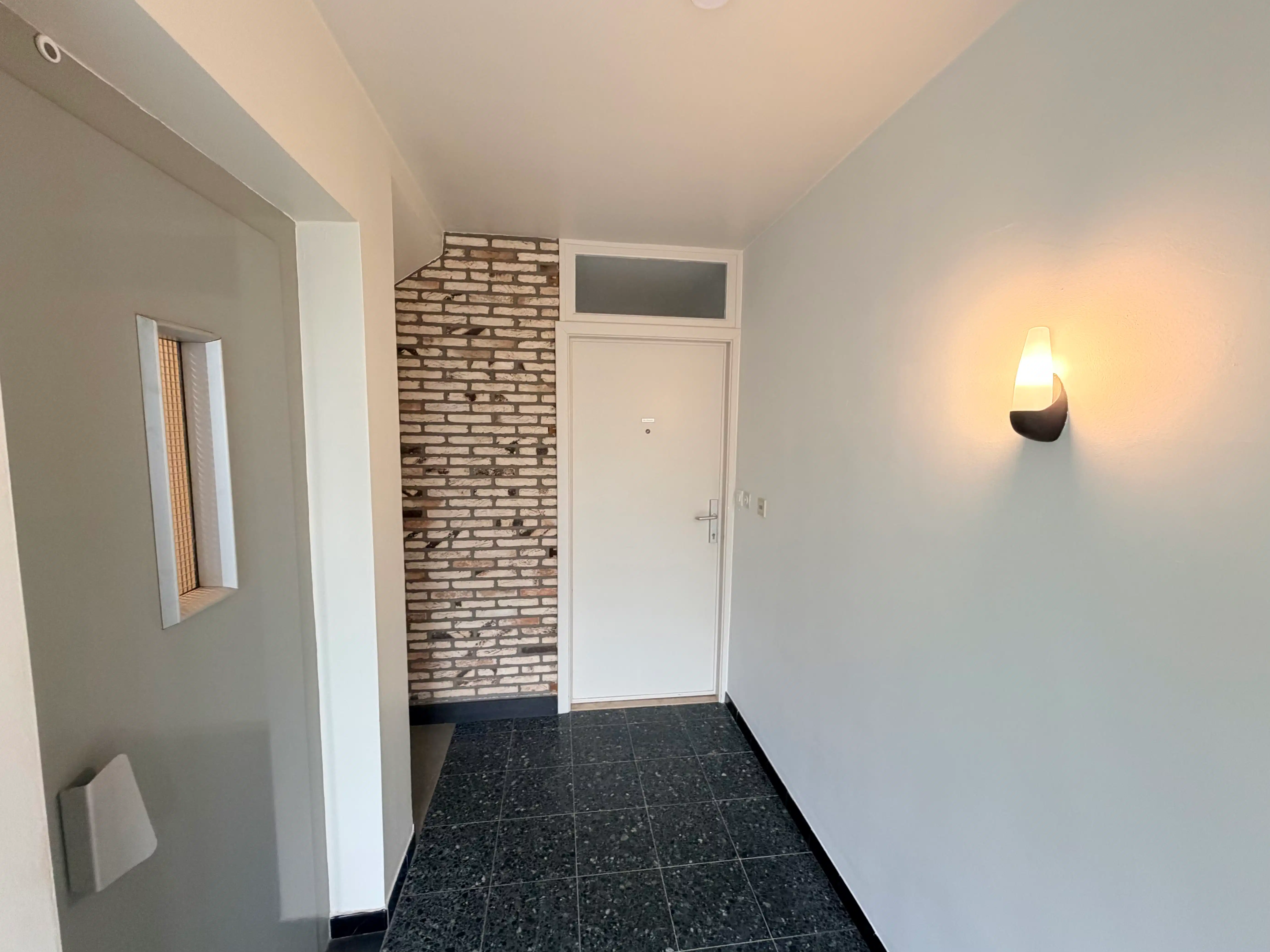 Genk-Bret, Zagerijstraat 35 bus 3: Instapklaar appartement met 3 slaapkamers in een rustige omgeving met een vlotte bereikbaarheid. foto 4