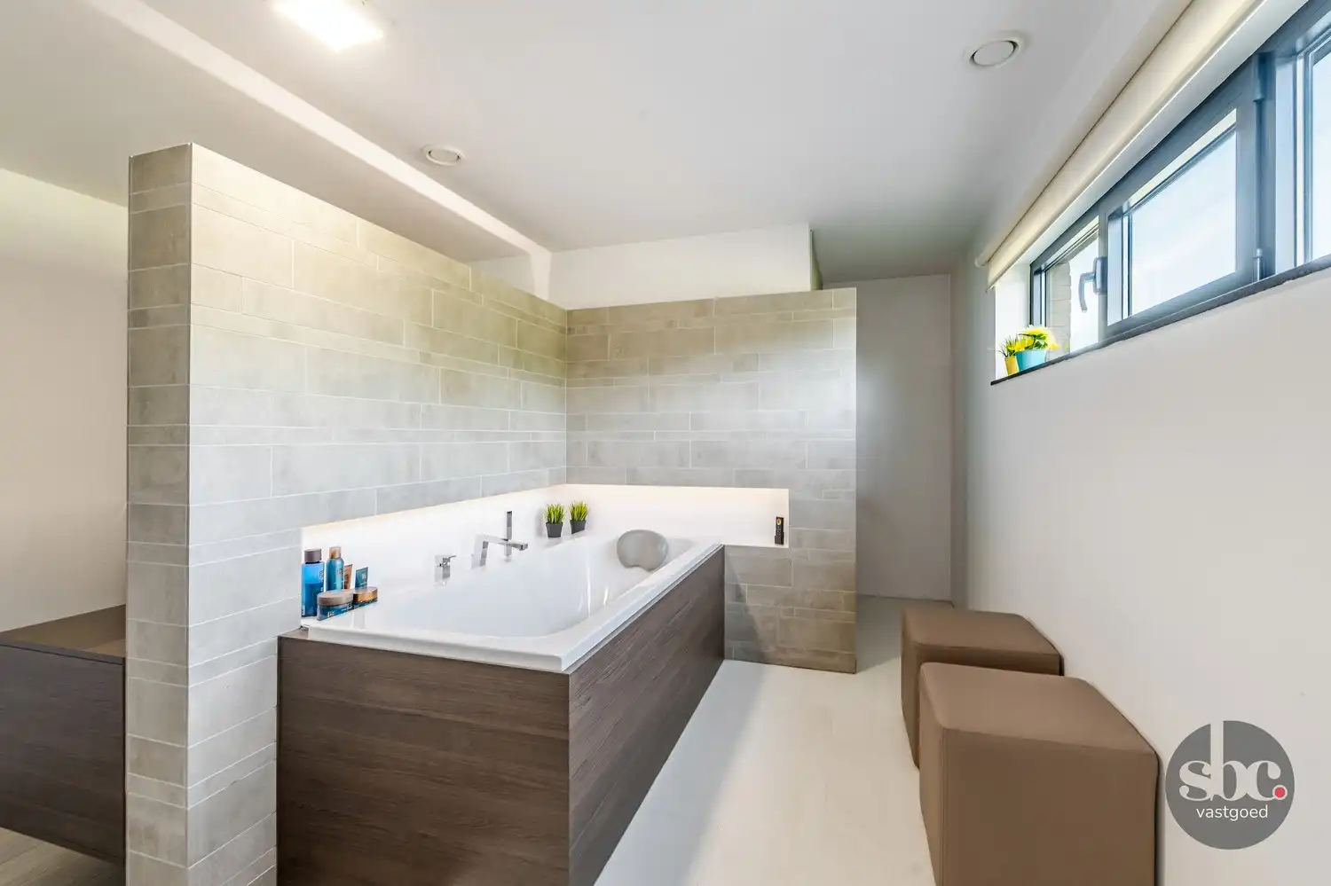 Moderne villa op riant perceel met verwarmd zwembad te Zonhoven foto 21