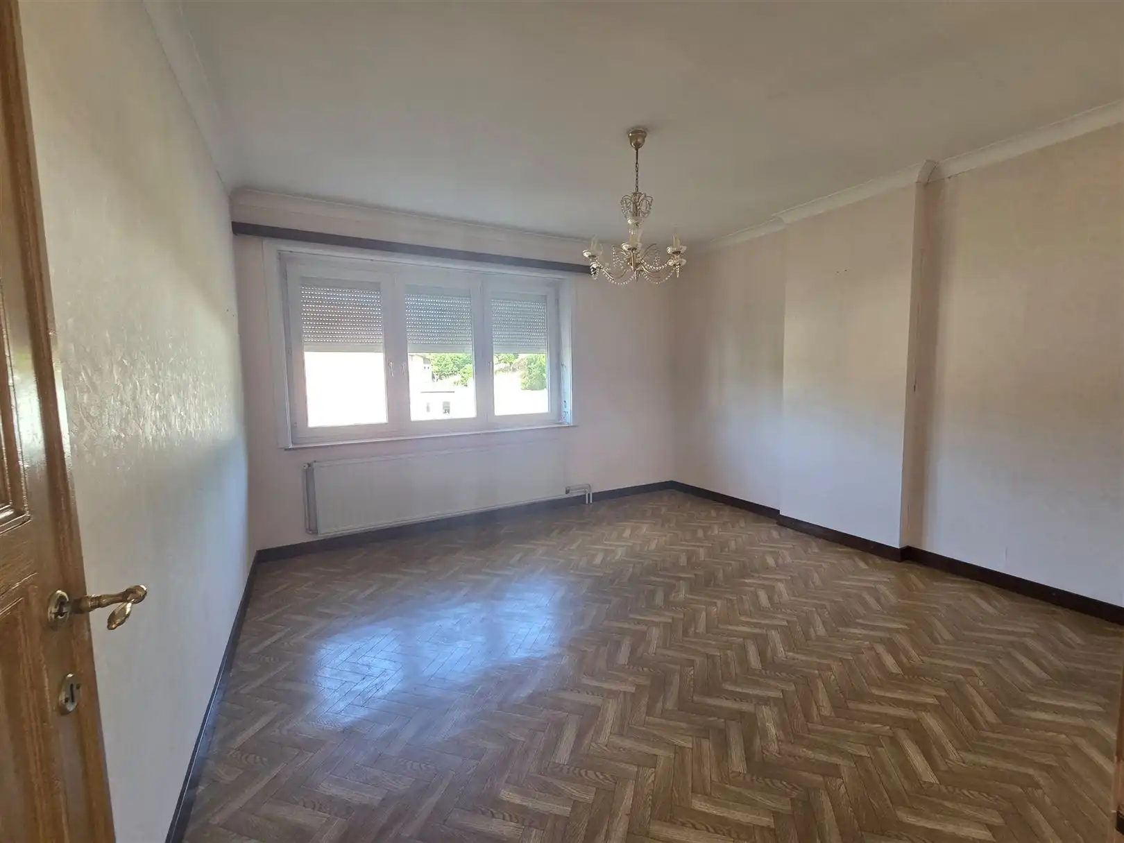 Ruime vrijstaande woning met garage. foto 14