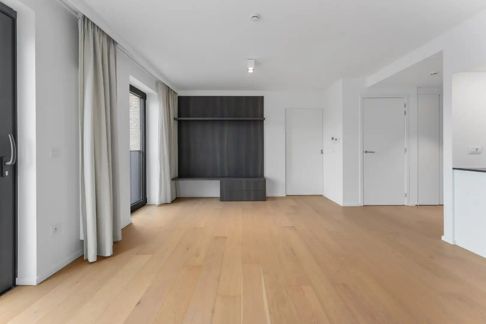 Mooie serviceflat te koop in standingvol gebouw foto 2