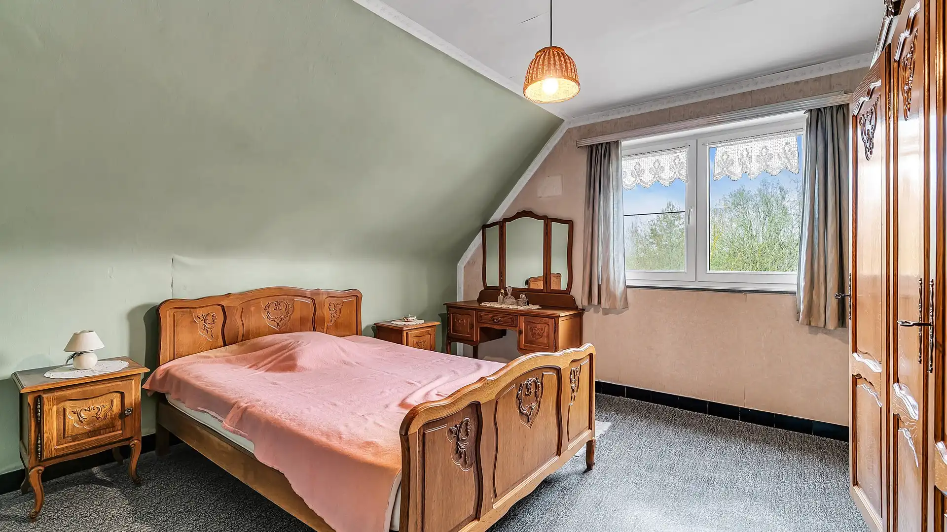 Rustig gelegen te renoveren woning met 4 slaapkamers op een perceel van 13a 07ca foto 14