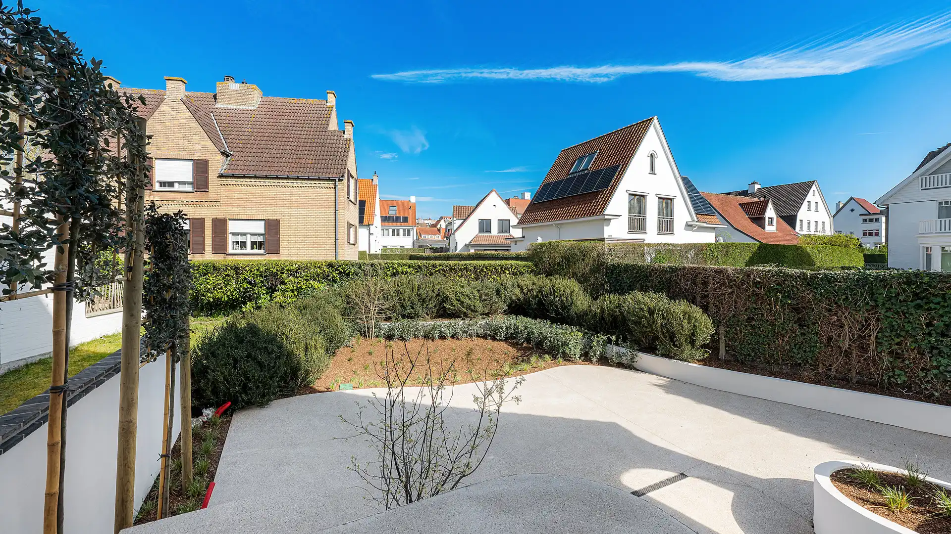 Exclusieve koppelvilla met hoogwaardige afwerking op een toplocatie in Duinbergen. foto 24