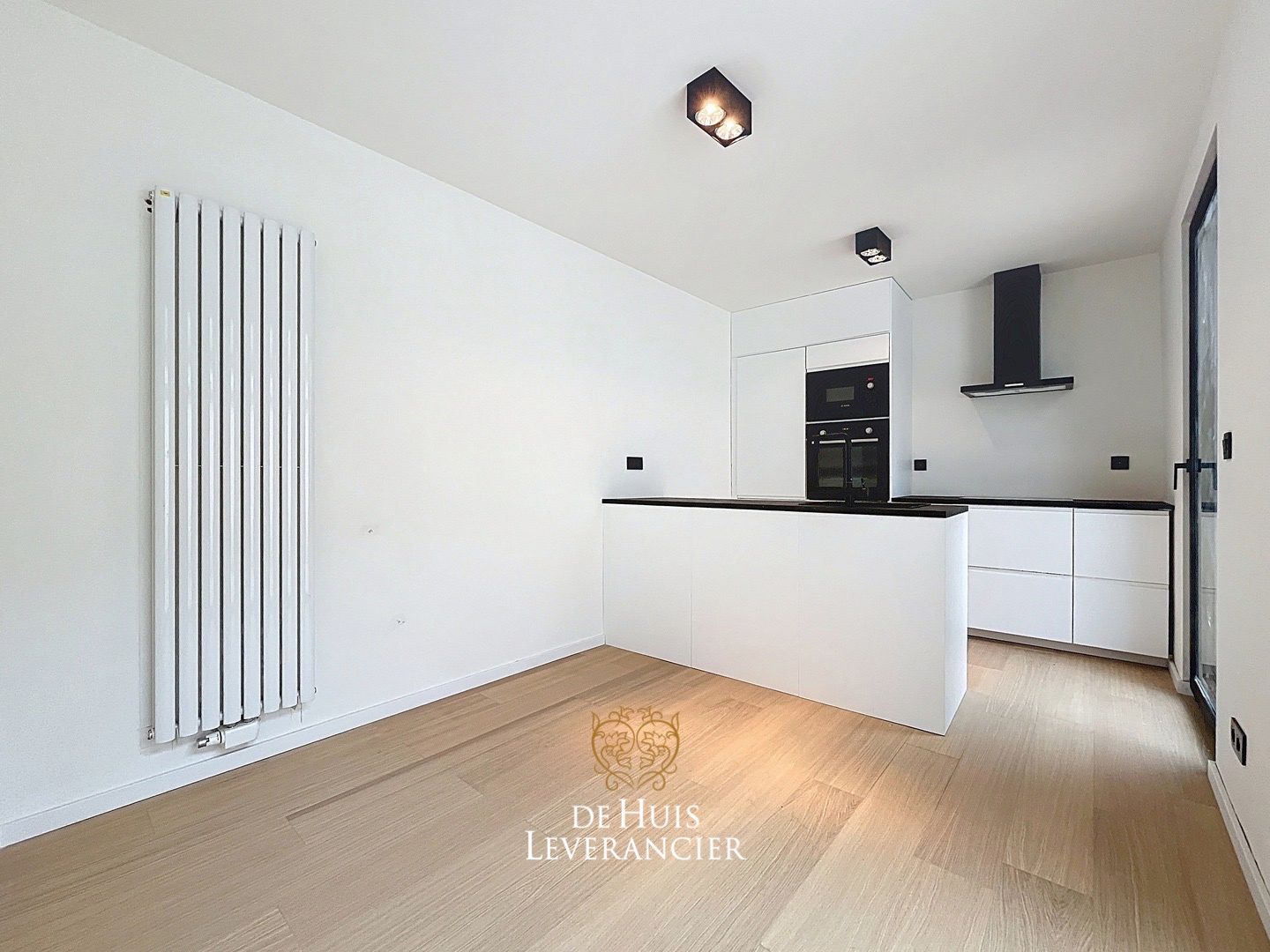 Gerenoveerde rijwoning met charme elementen  foto 25