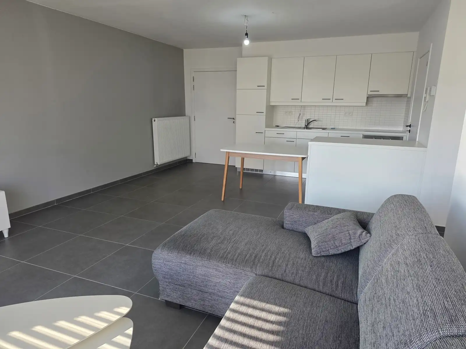 Instapklaar 1-slpk appartement met ondergrondse standplaats foto 4