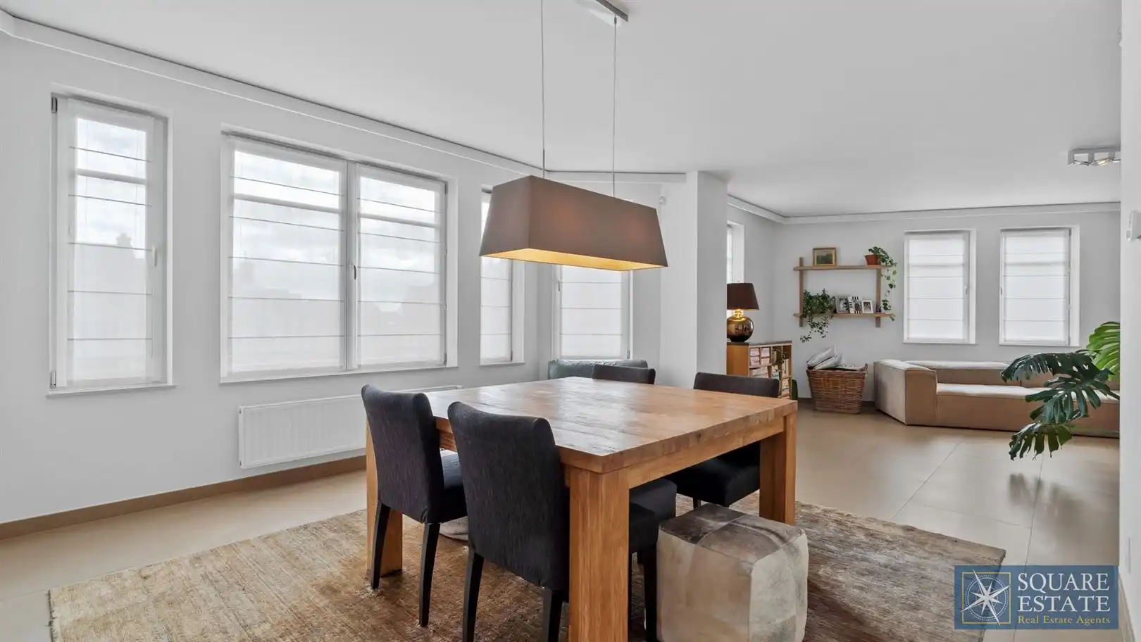 Charmante duplex gelegen op de prachtige Marktplein foto 3
