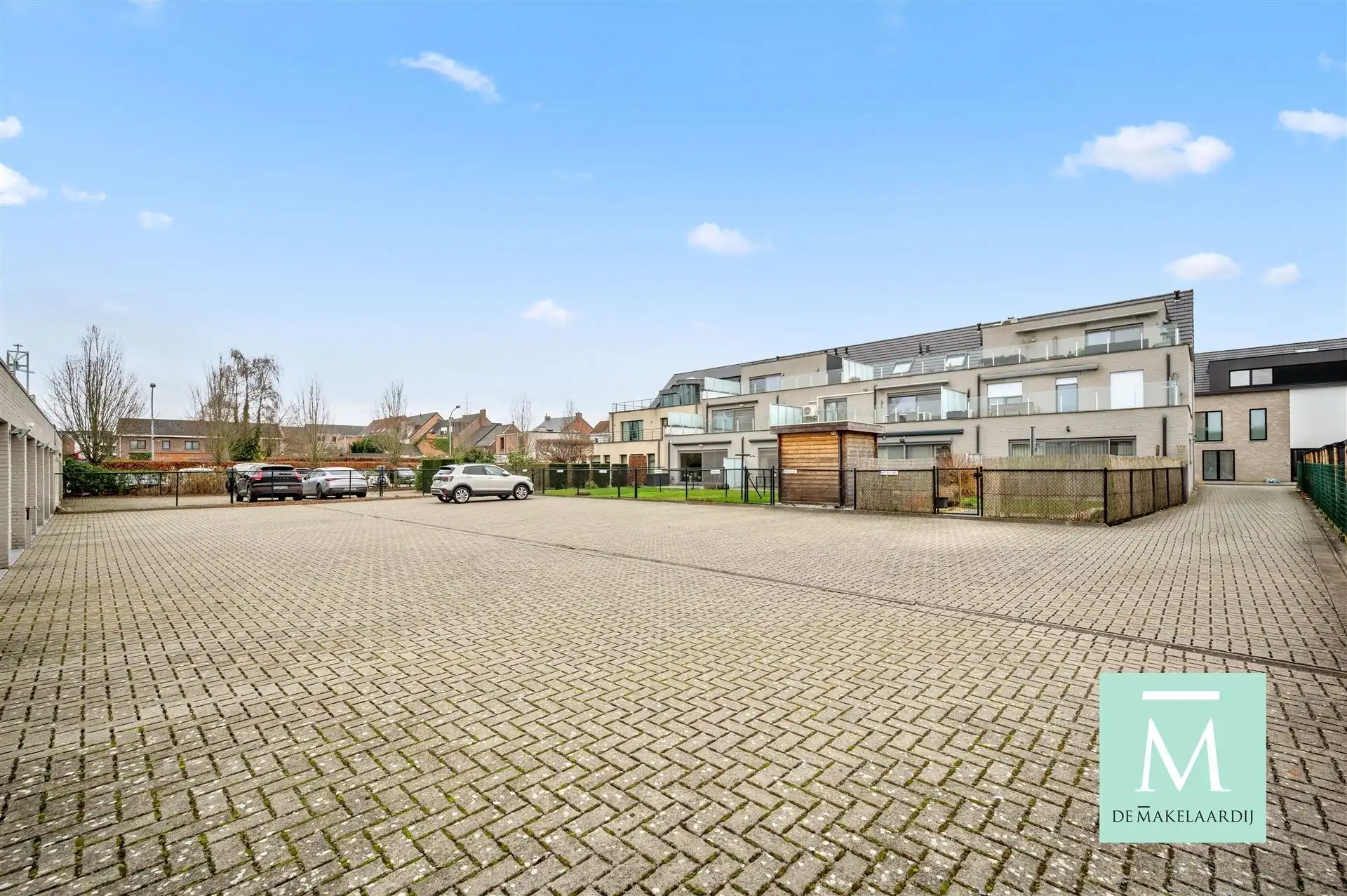 Autostaanplaats in het centrum van Sint-Katelijne-Waver foto 3