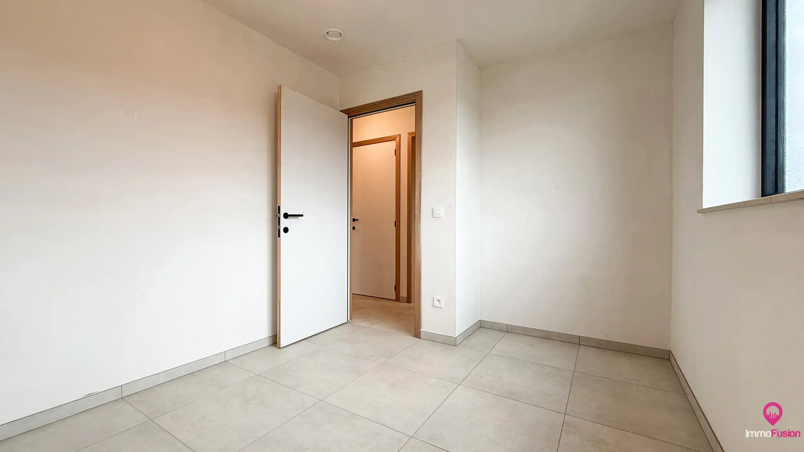 Nieuwbouw met 4 slpks en aangelegde tuin E-peil 4 te Koersel foto 21