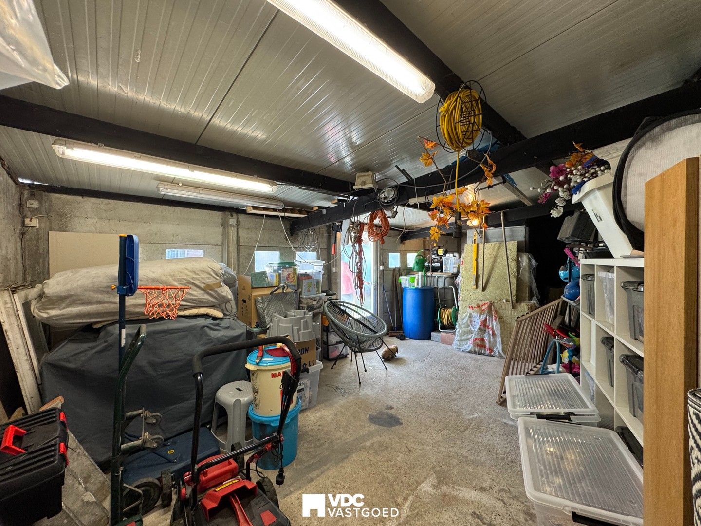 Laat je verrassen door de ruimte achter deze rijwoning! foto 20