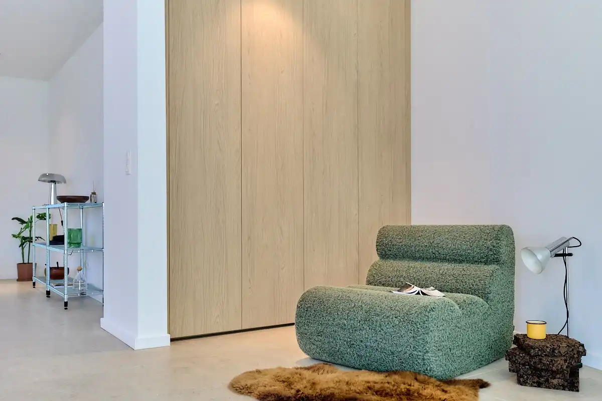 Gerenoveerde halfopen woning met 3 slaapkamers, bureau, parking en tuin in Sint-Denijs-Westrem foto 5