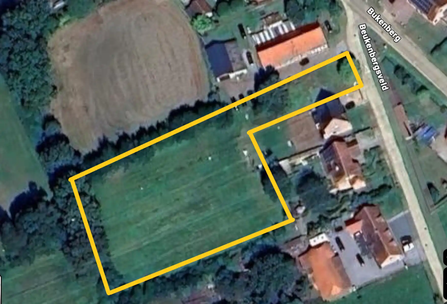 Bouwgrond voor open bebouwing met achterliggend weiland gelegen op uiterst rustige locatie te Olmen. foto 2