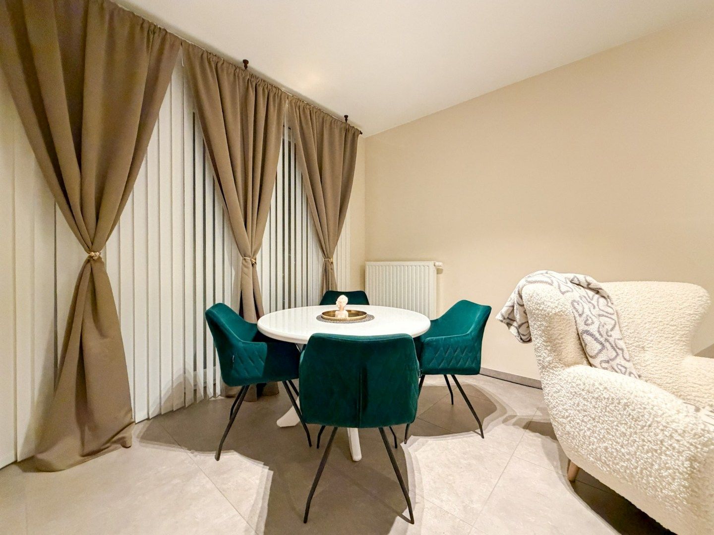 Instapklare energiezuinige woning met 3 slpk, tuin en garage, Roeselare foto 4