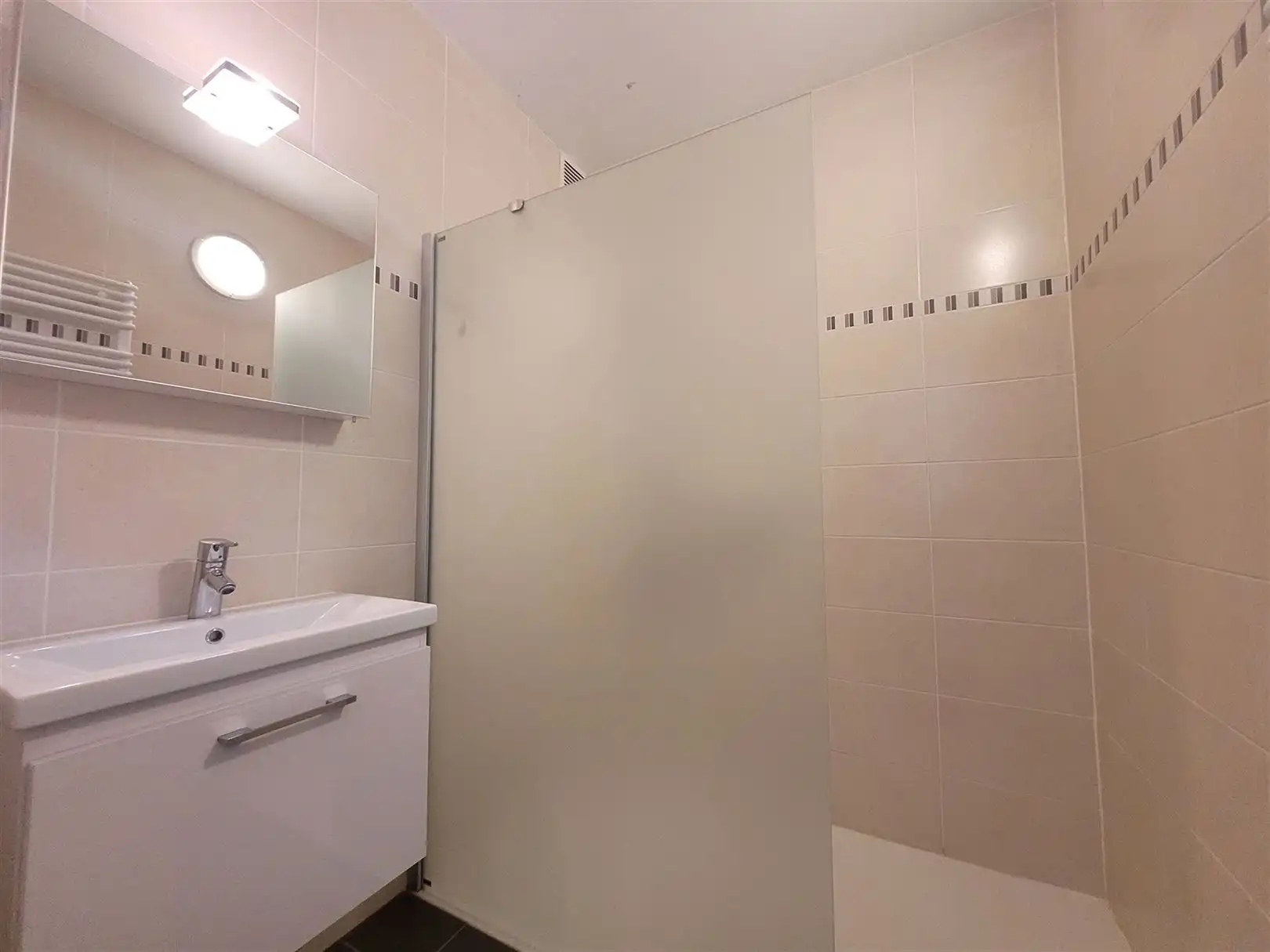 Gemeubeld 2-slaapkamerappartement in Westende-Bad foto 14