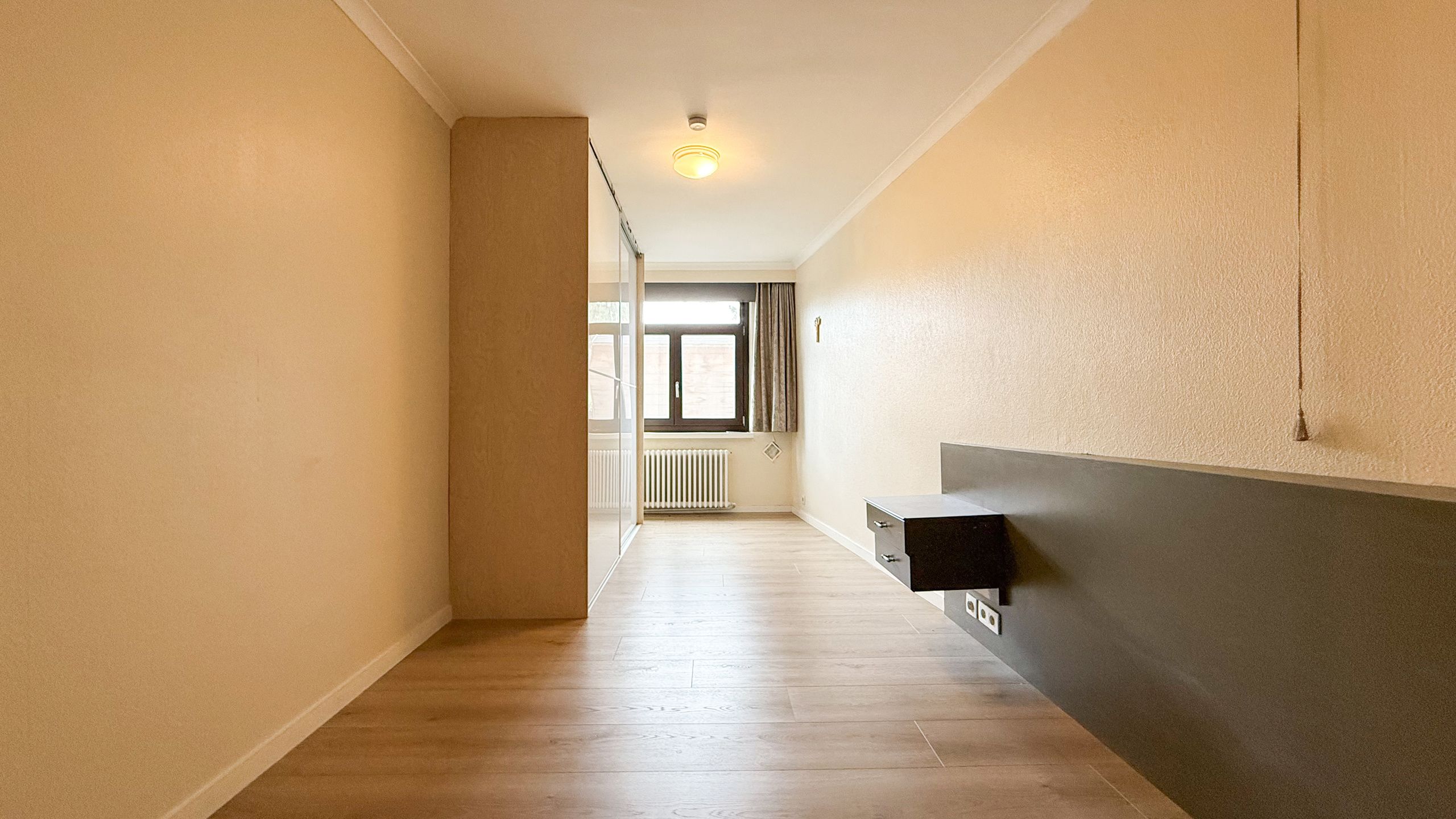 Ruim appartement met 2 slaapkamers en terras,met palletkachel foto 27
