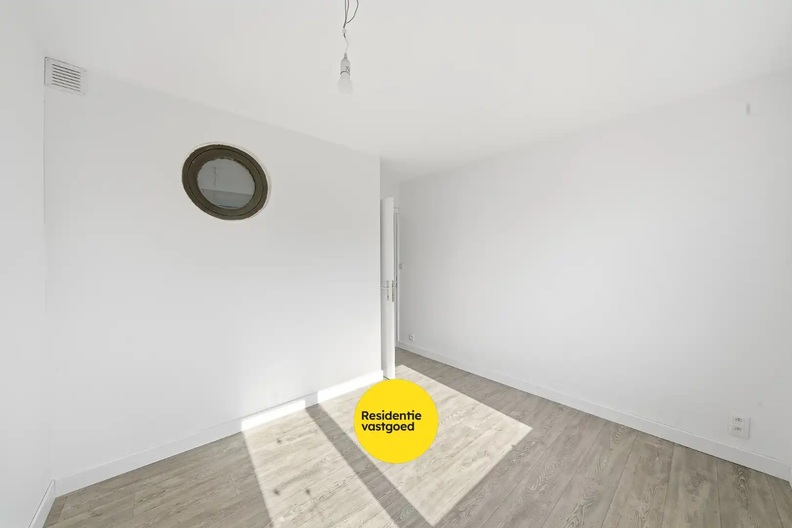 Instapklaar 2-slaapkamerappartement vlakbij de Spuikom foto 9