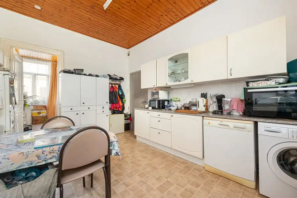 Startersappartement met balkon foto 6