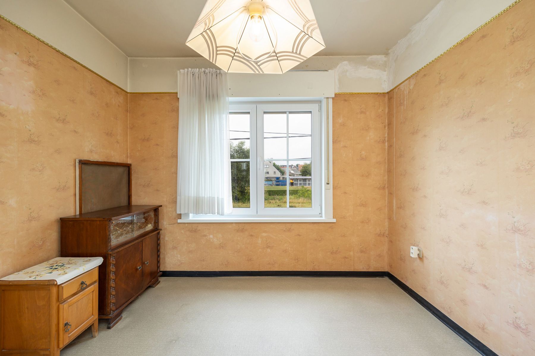 Op te frissen woning met grote tuin, landelijke ligging.  foto 22