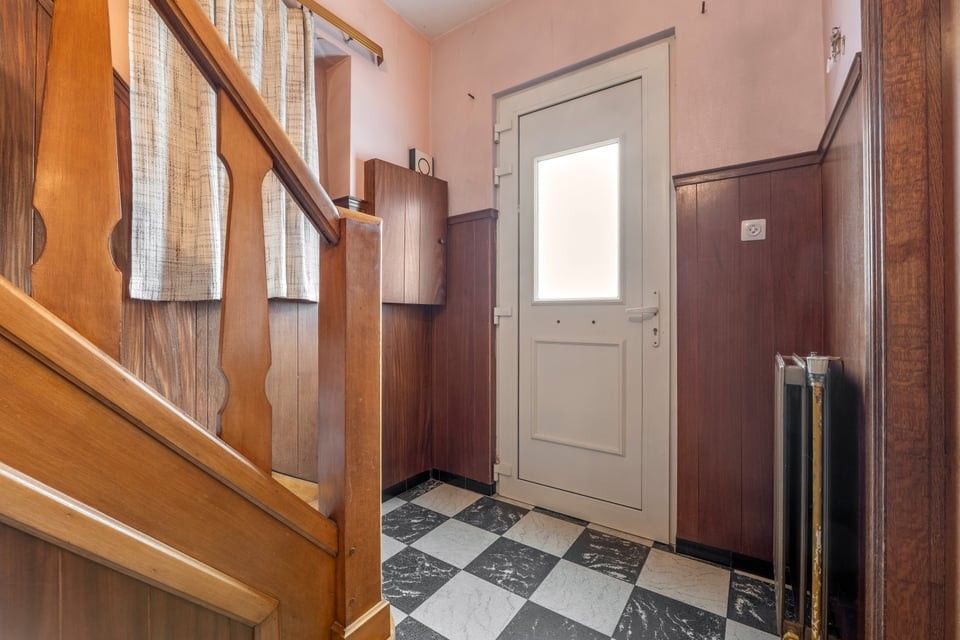 TE RENOVEREN STADSWONING IN SINT-TRUIDEN foto 5