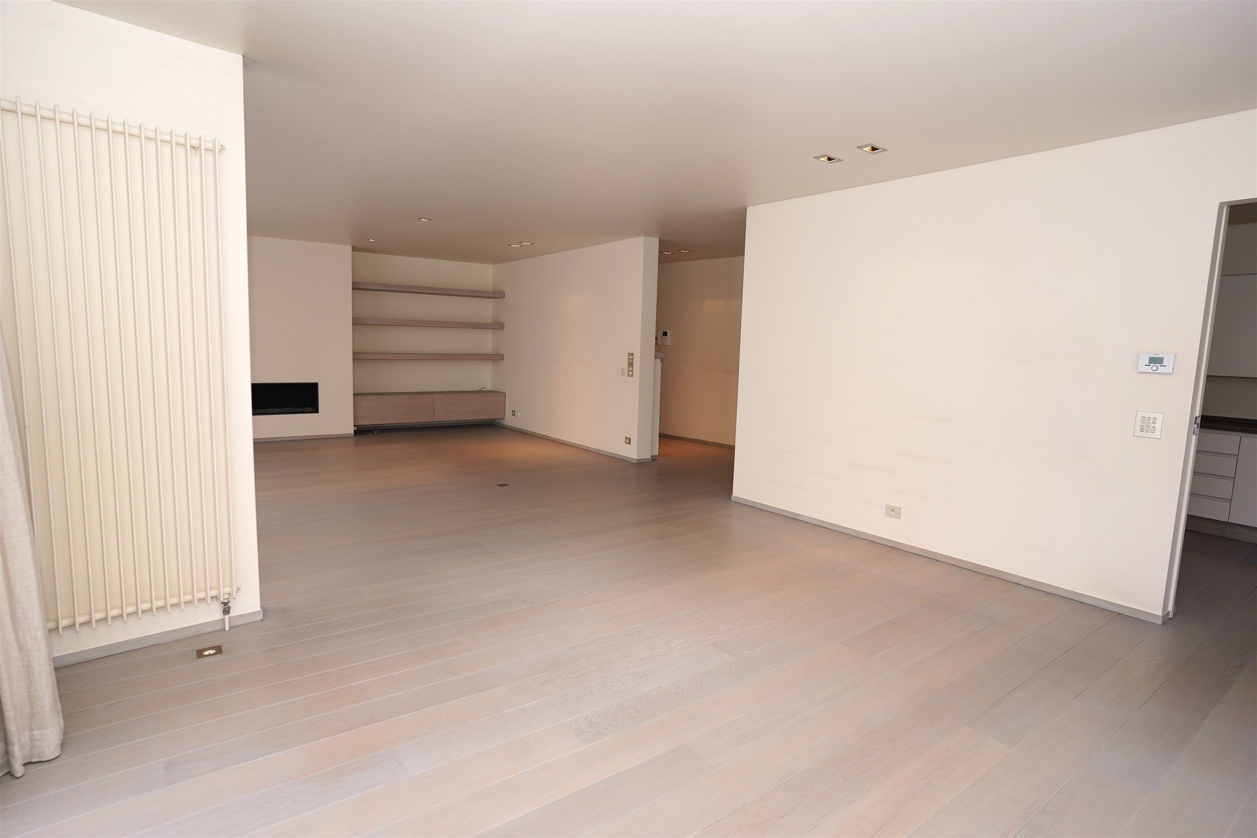 Luxeappartement met 2 slpks, 2 badk, dressing & staanplaats foto 5