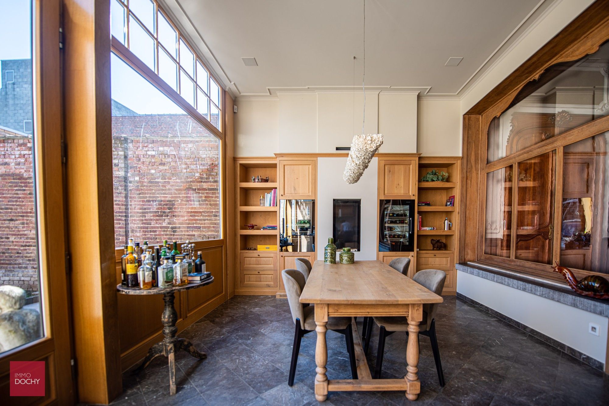 Volledige gerestaureerd  herenhuis met kantoor/magazijn/praktijk/bar centrum Izegem foto 8